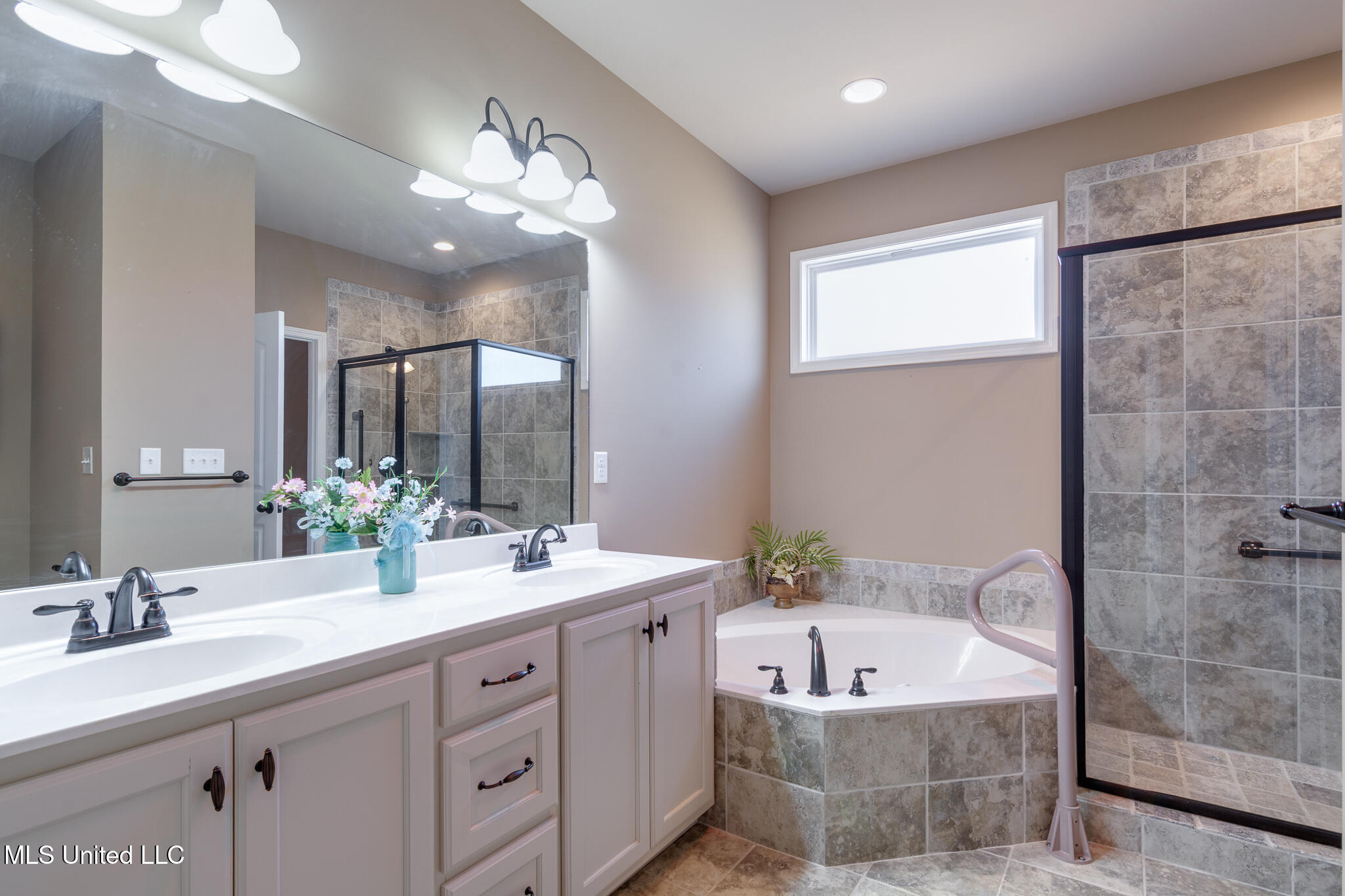 7294 Wind Drive Property Photo 16