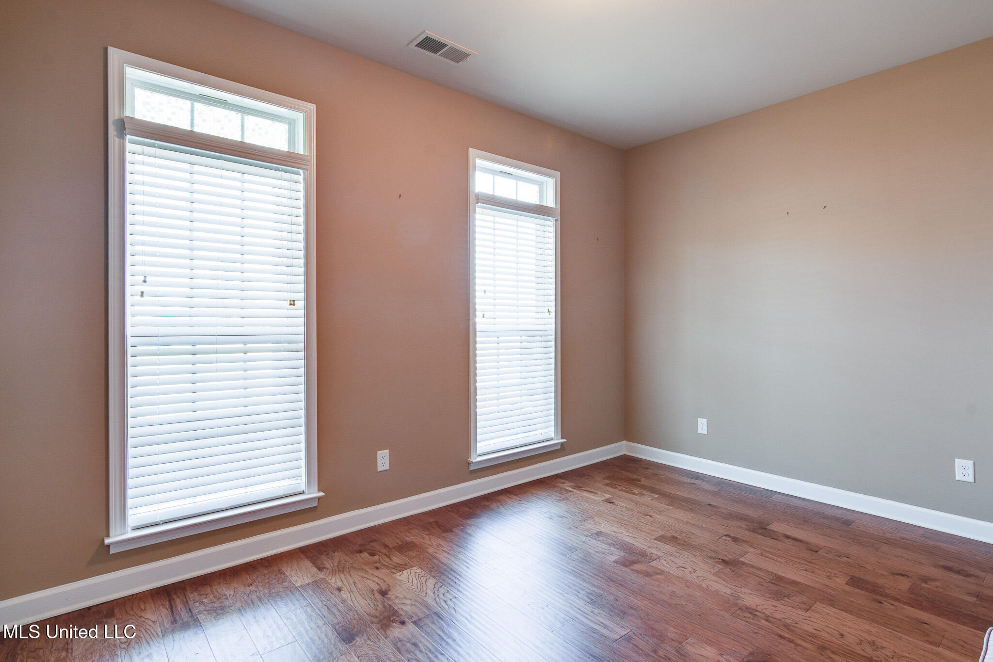 7294 Wind Drive Property Photo 19