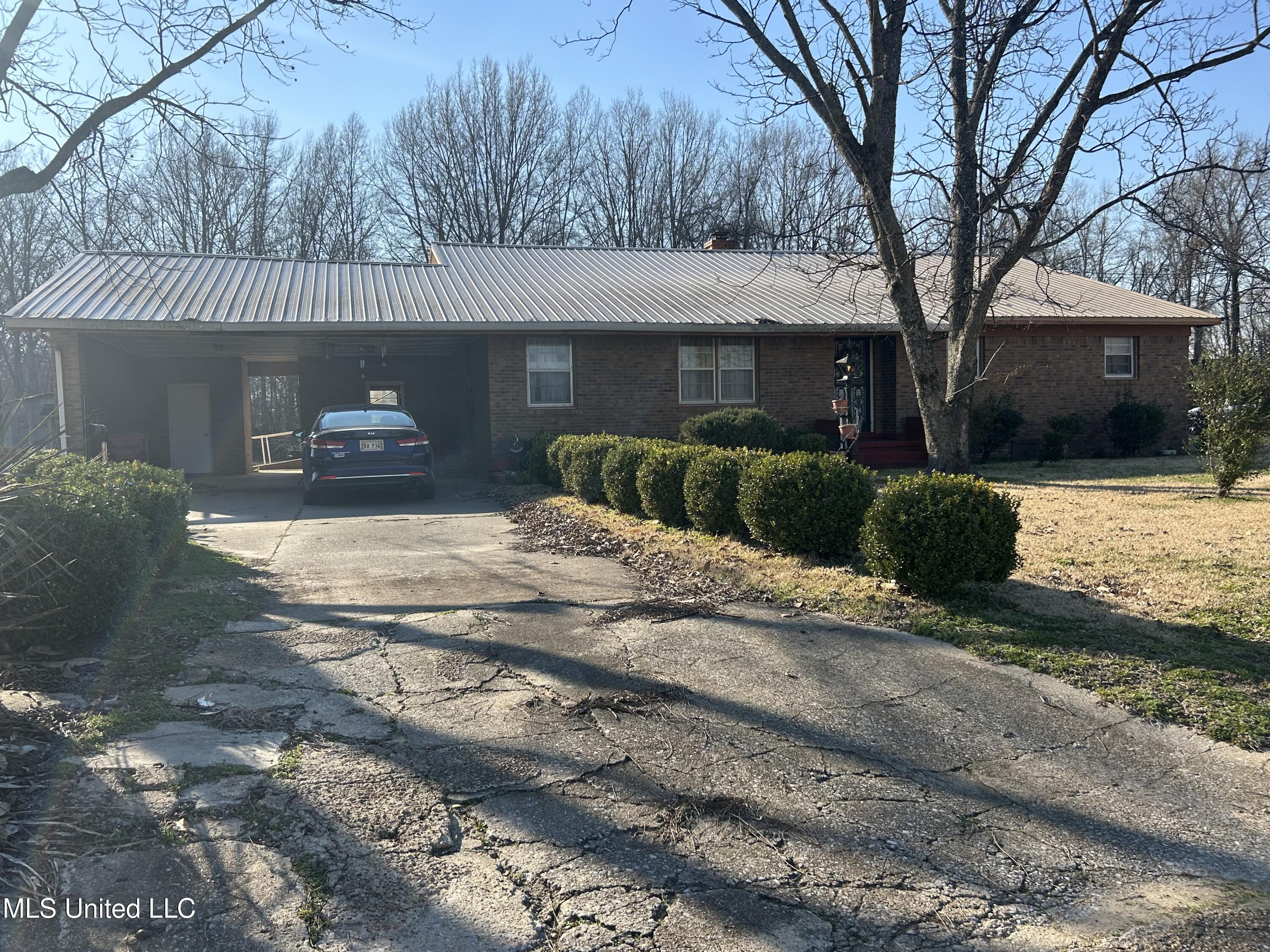 10 Worley Road Drive Property Photo 1