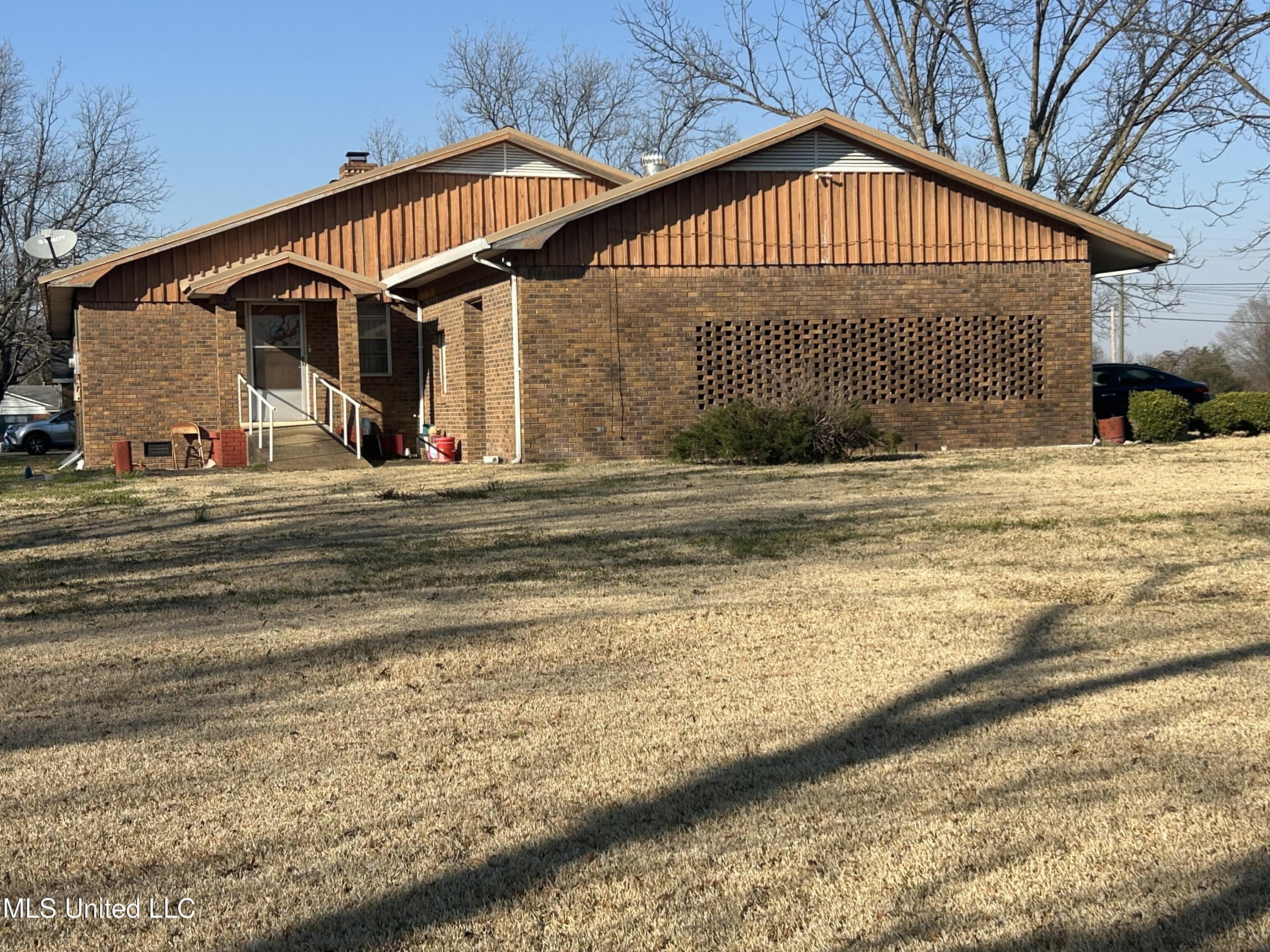 10 Worley Road Drive Property Photo 4