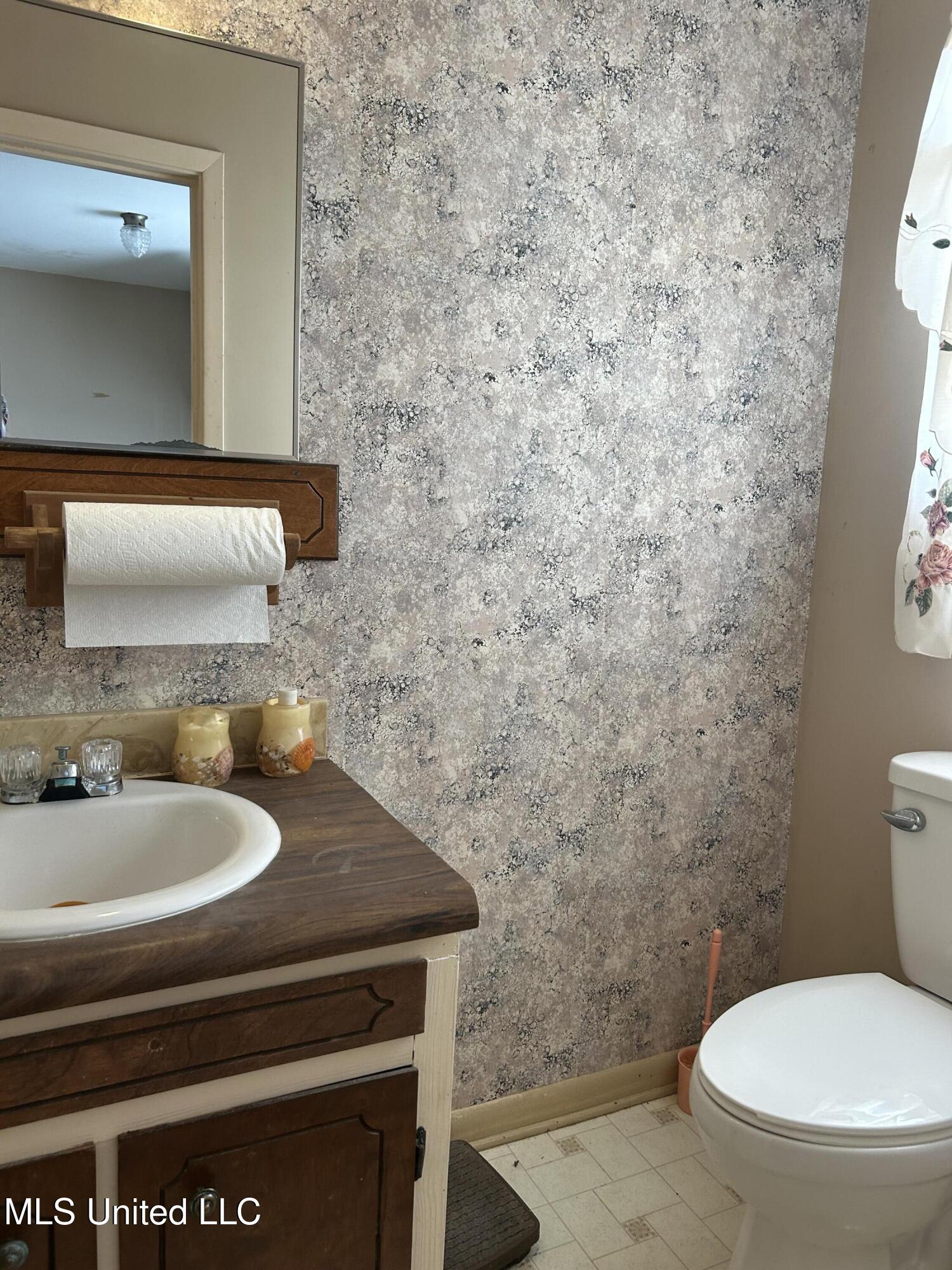 10 Worley Road Drive Property Photo 16