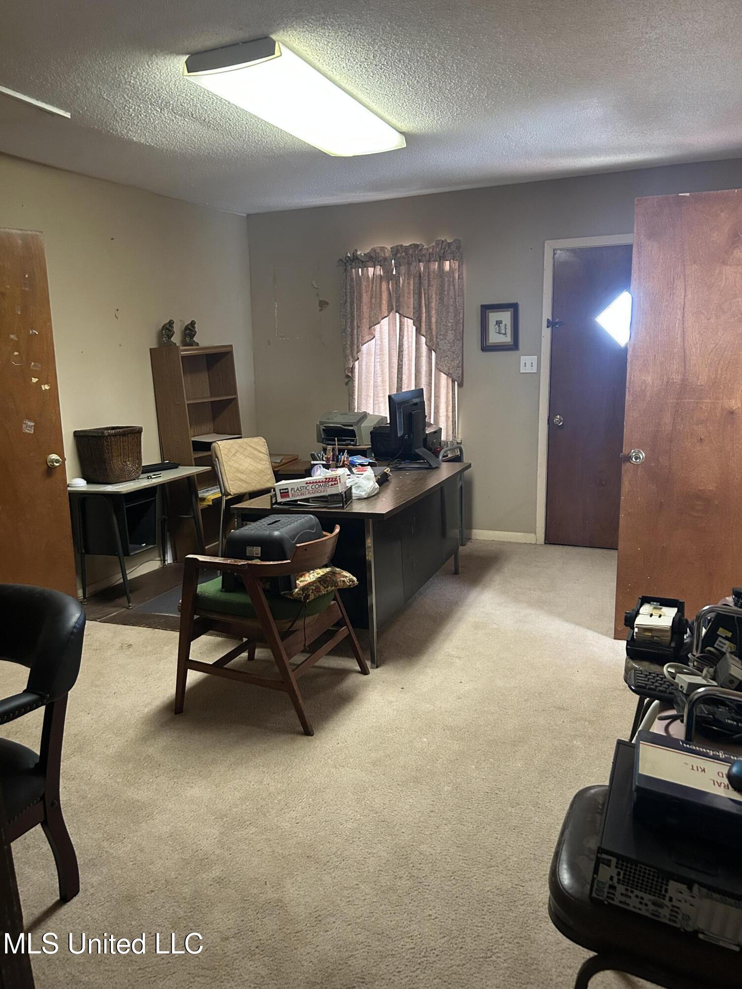 10 Worley Road Drive Property Photo 17