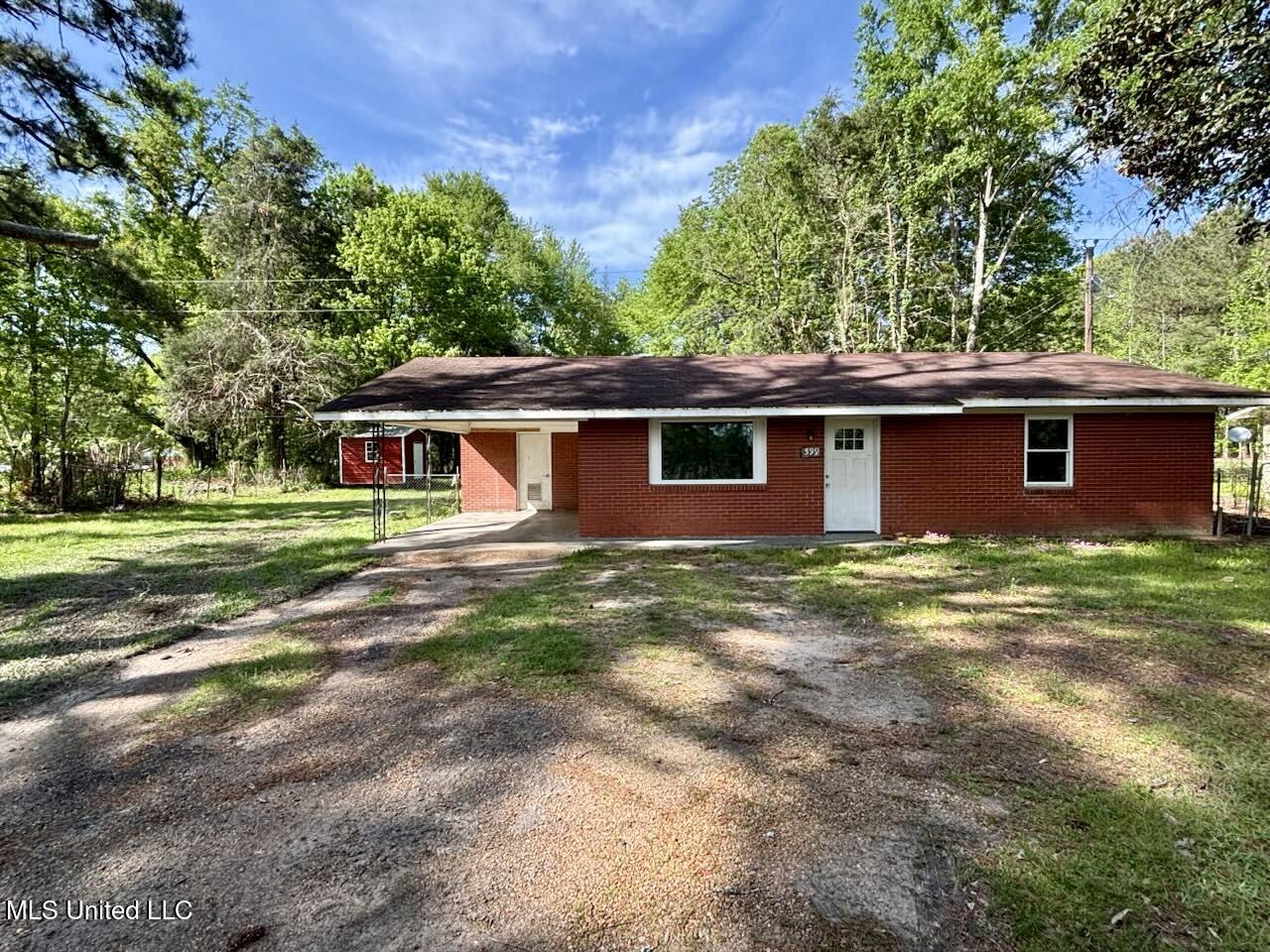 599 Wilson Holmes Road Property Photo 1