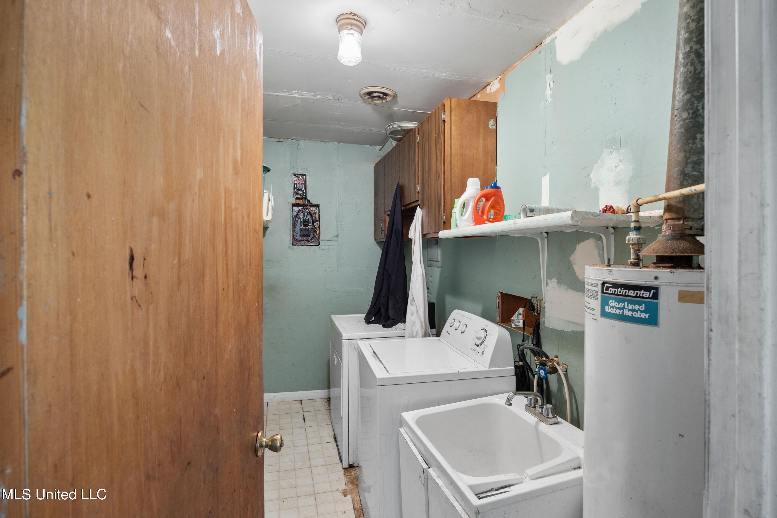 325 Loring Road Property Photo 10