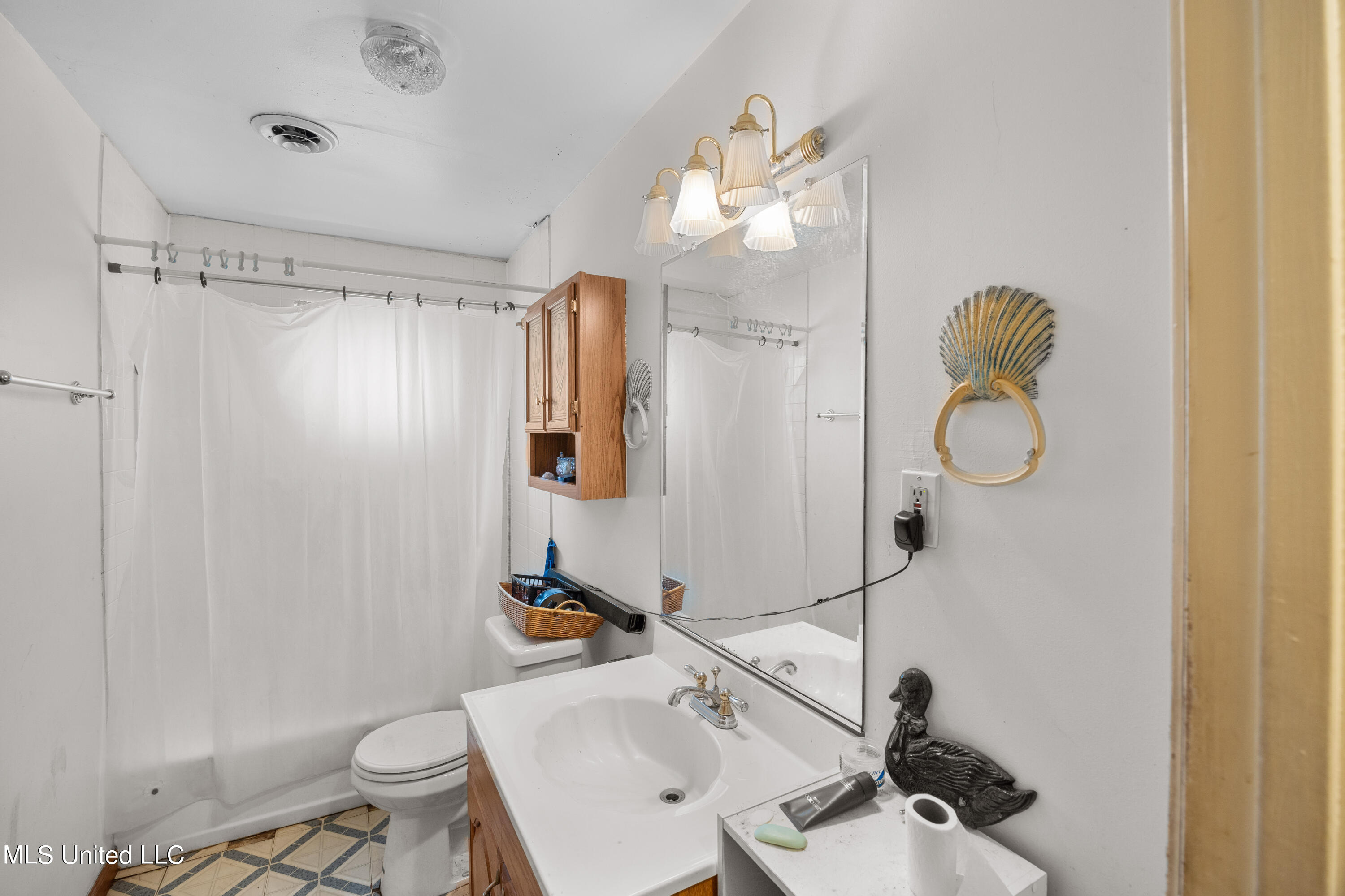 325 Loring Road Property Photo 12