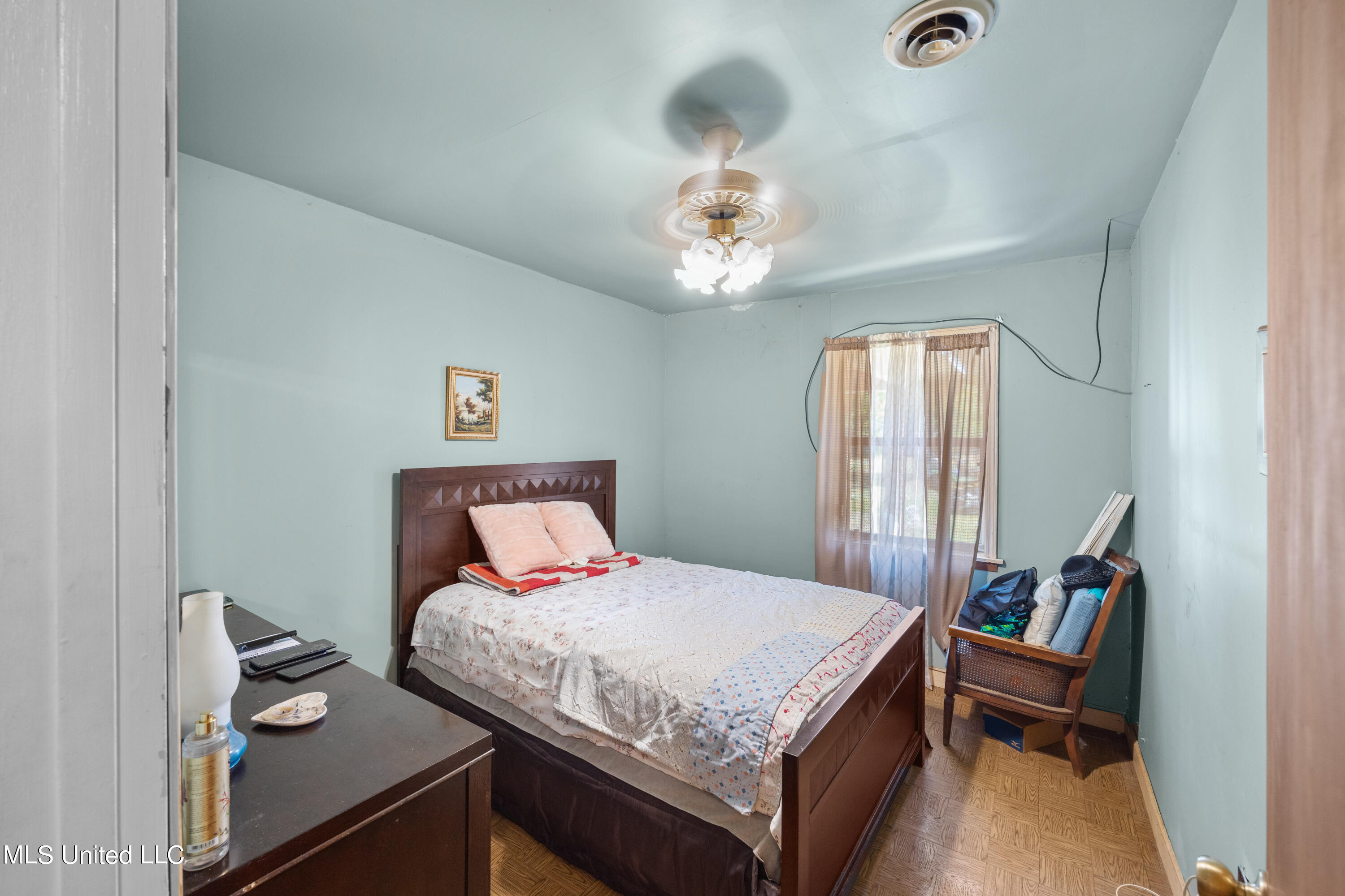 325 Loring Road Property Photo 15