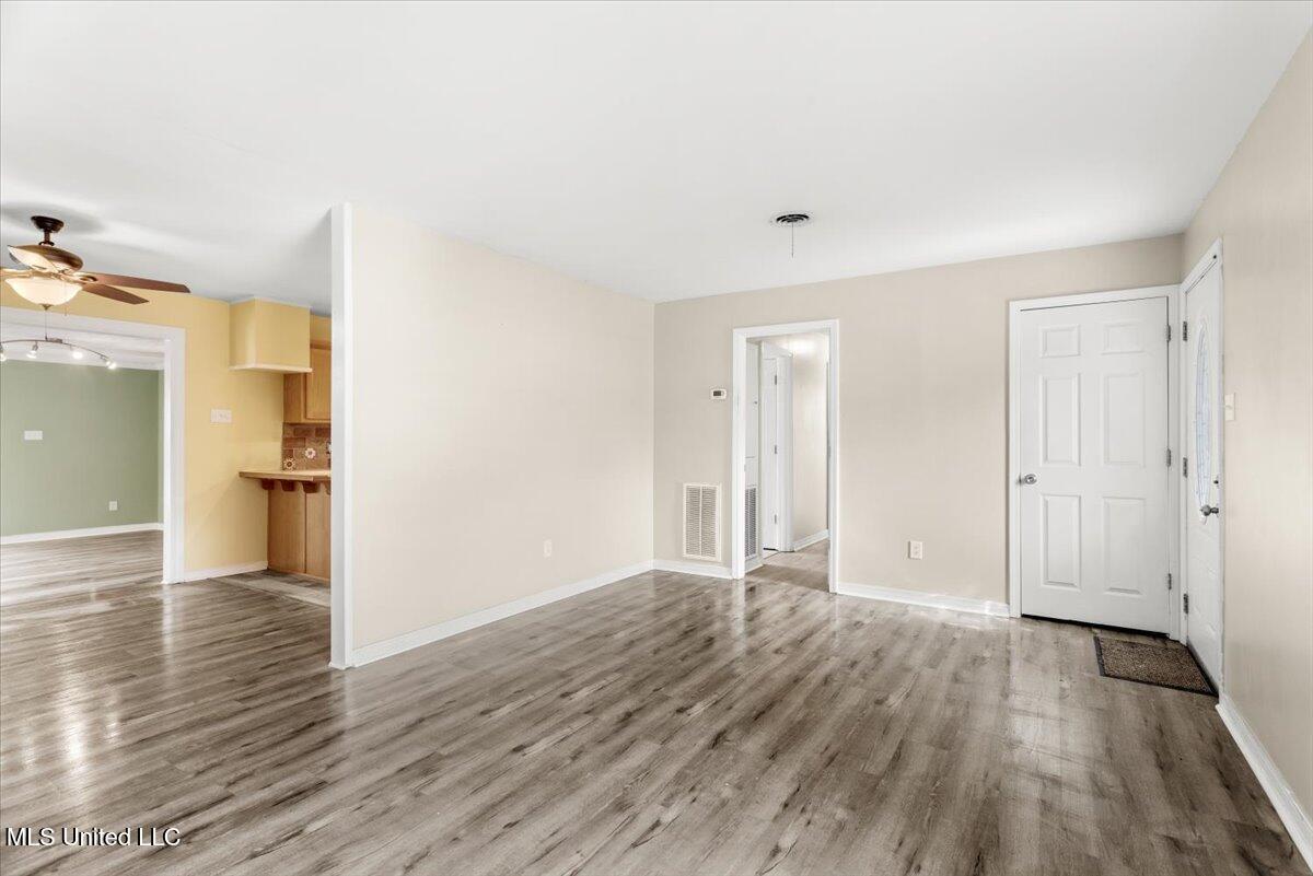 139 Beachview Avenue Property Photo 6
