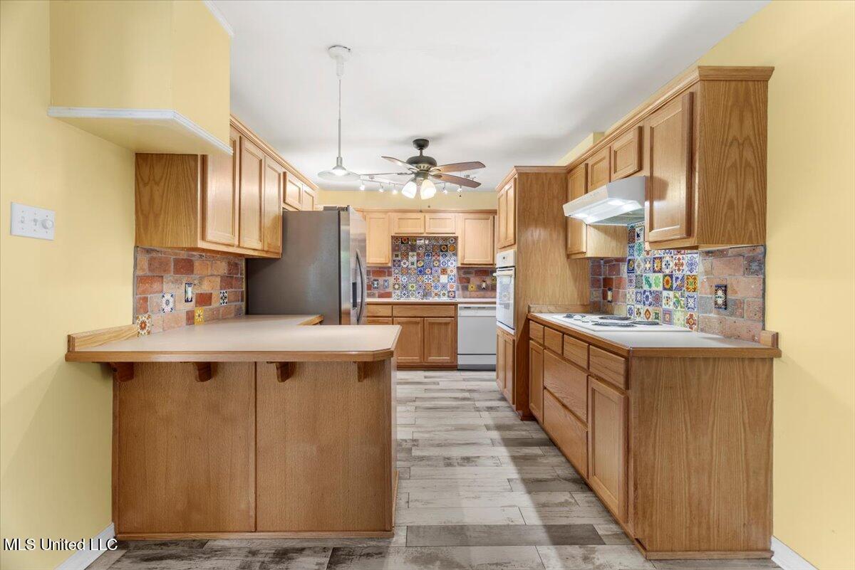 139 Beachview Avenue Property Photo 9