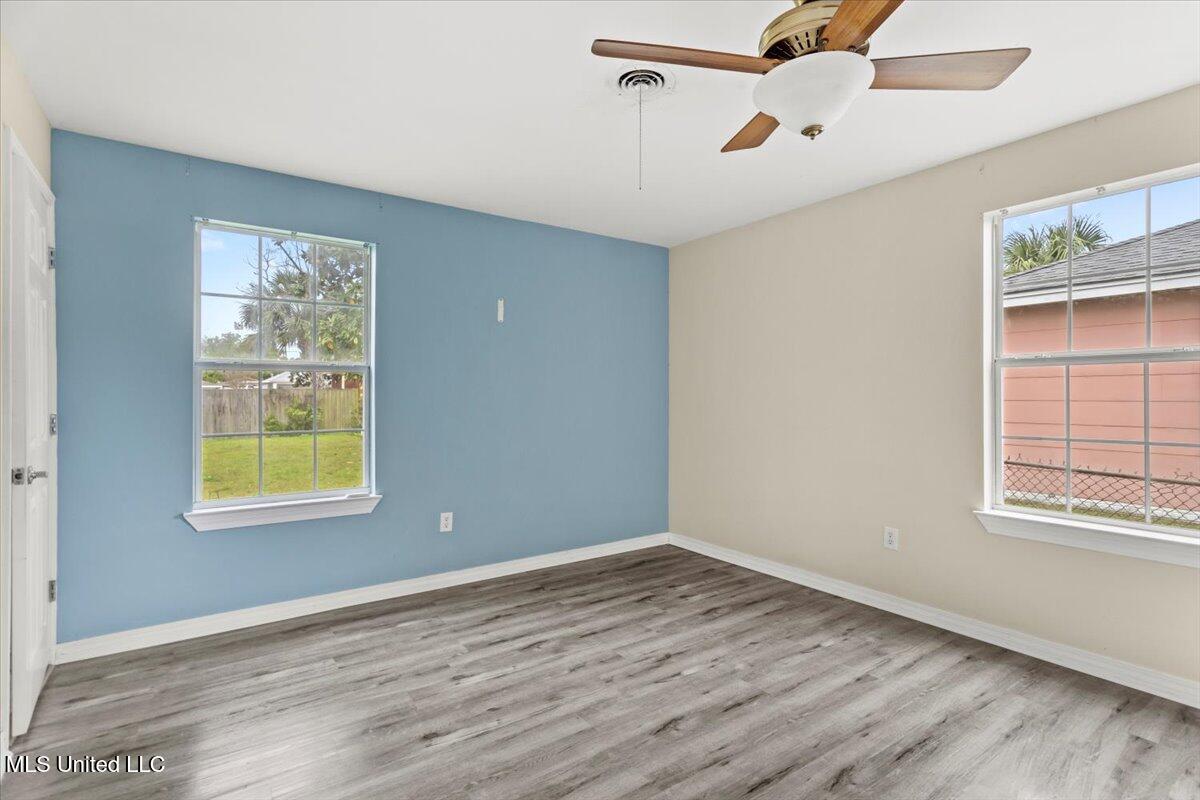 139 Beachview Avenue Property Photo 19