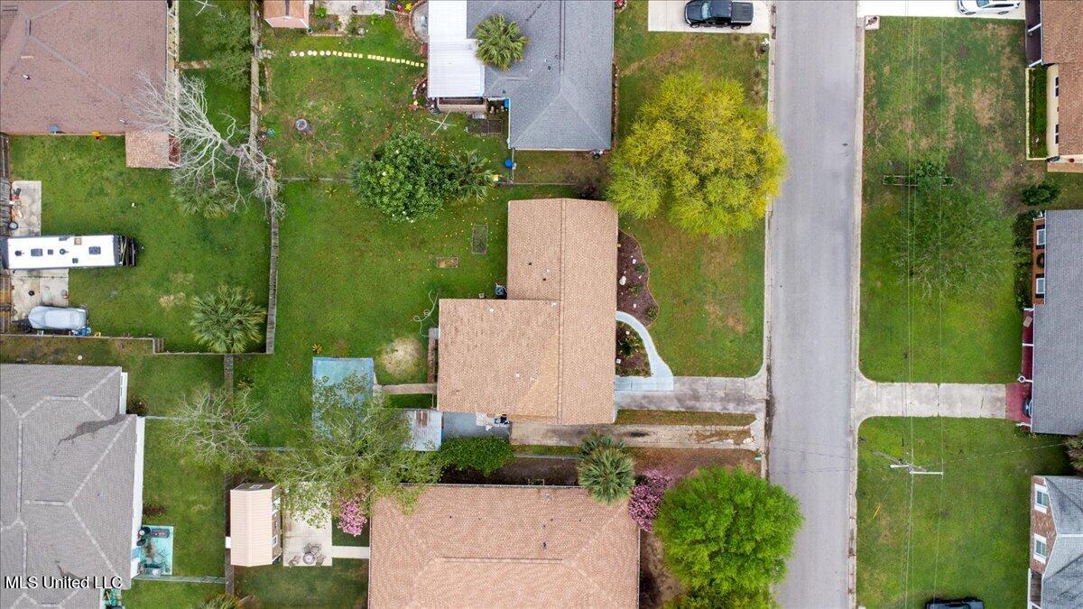 139 Beachview Avenue Property Photo 37