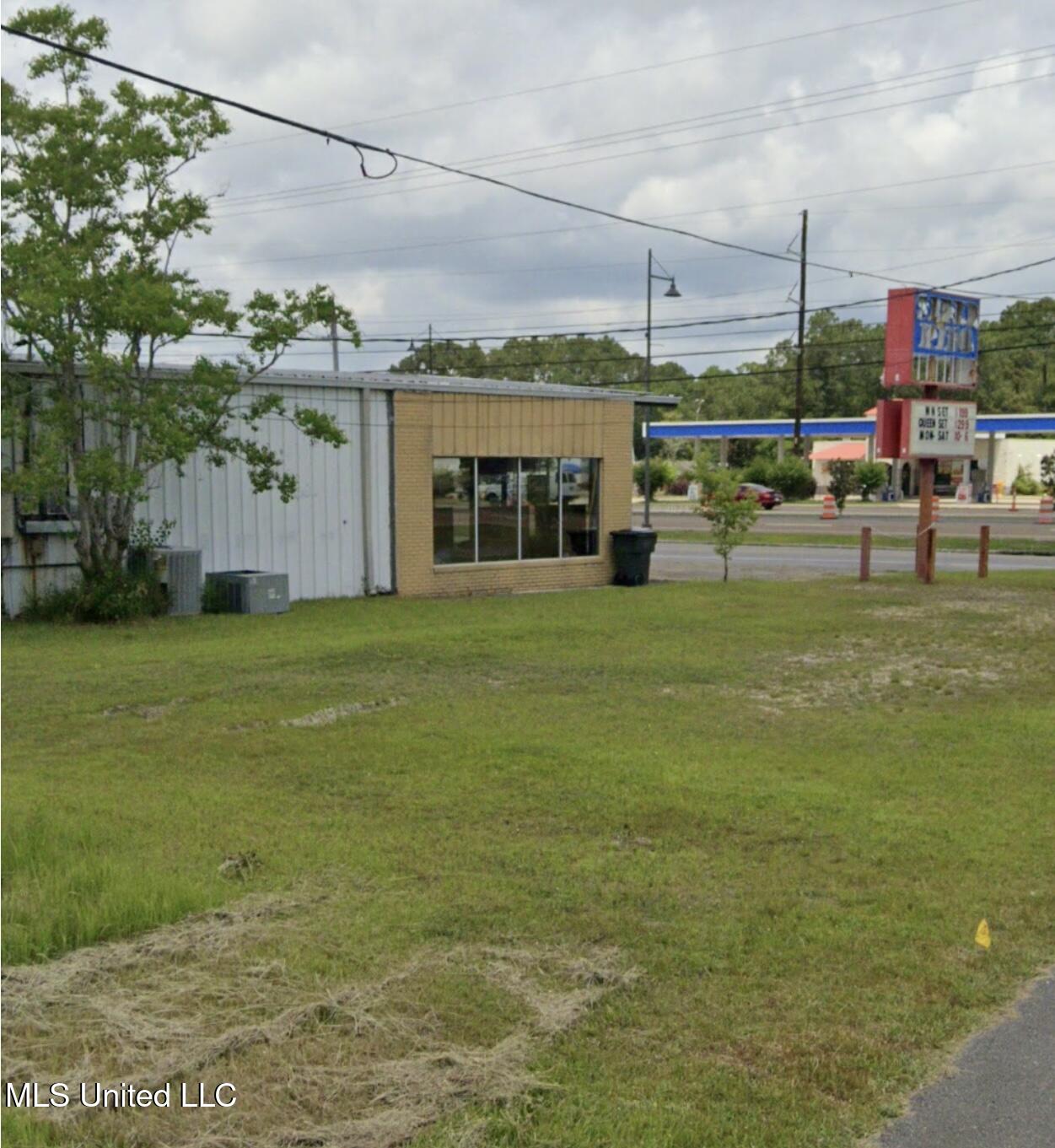 1901 Us-90 Property Photo 6