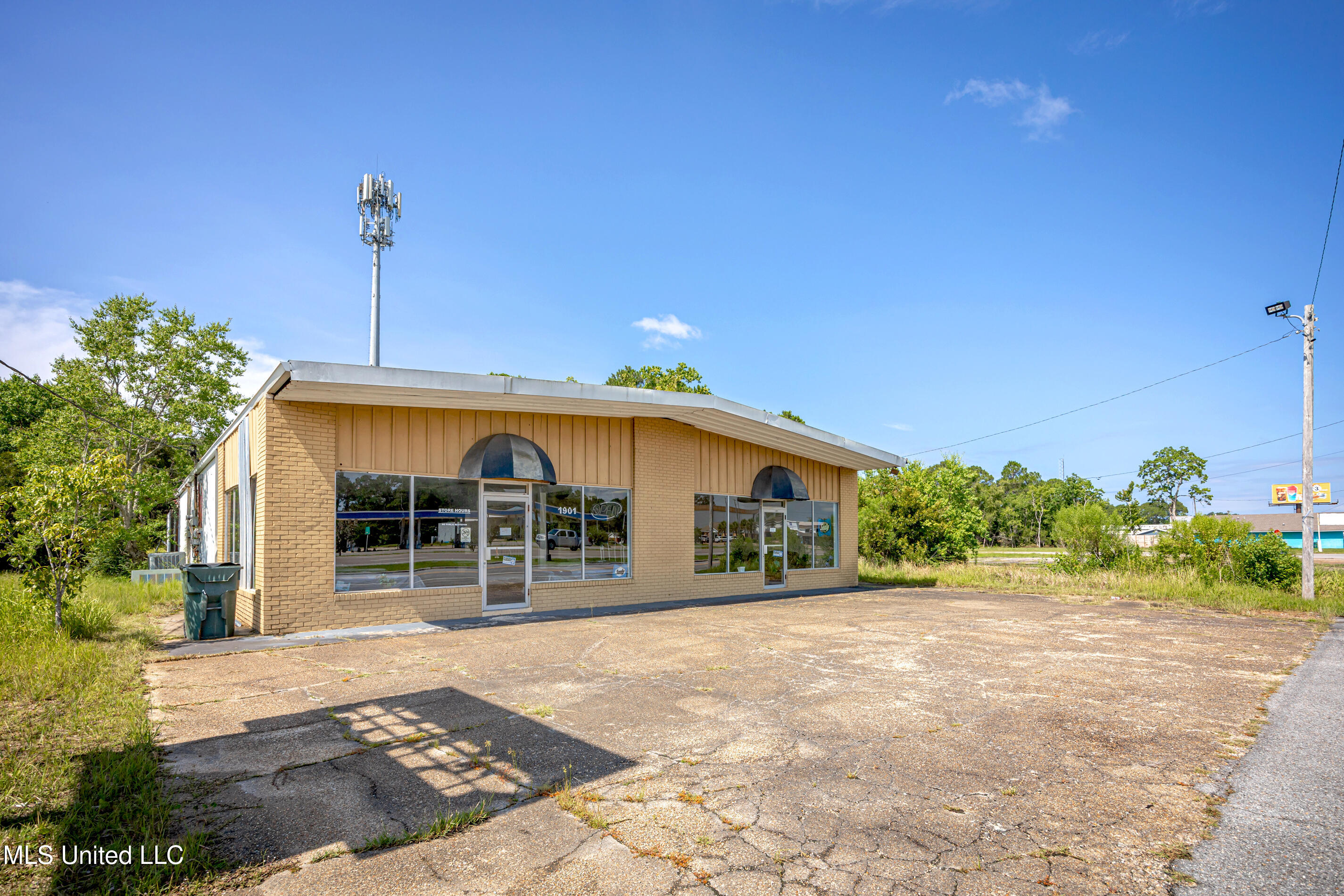 1901 Us-90 Property Photo 8