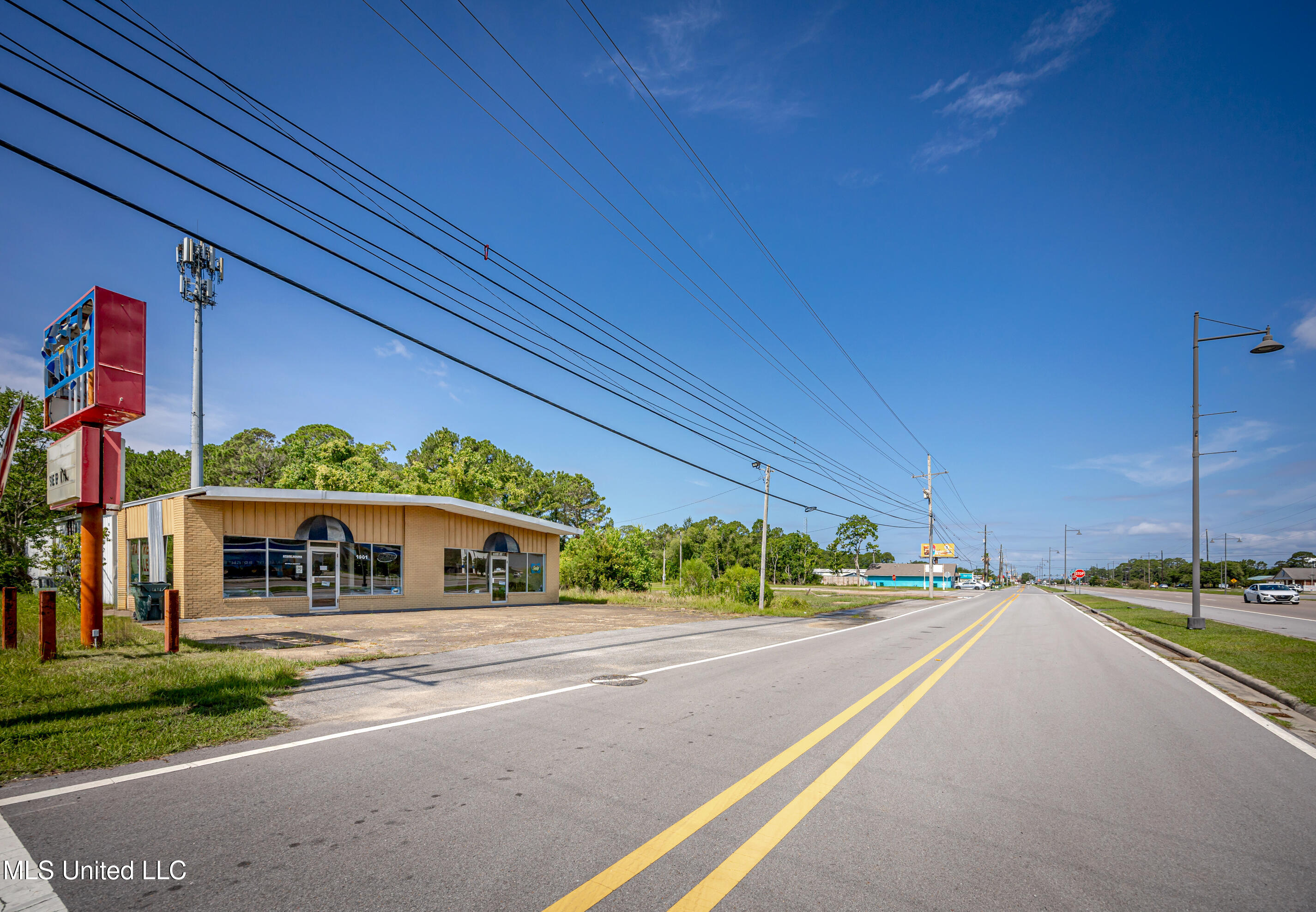 1901 Us-90 Property Photo 11