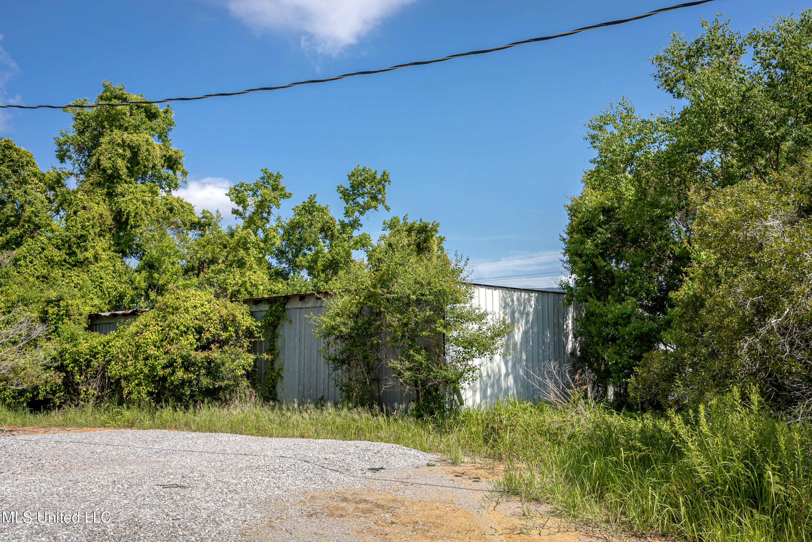 1901 Us-90 Property Photo 12
