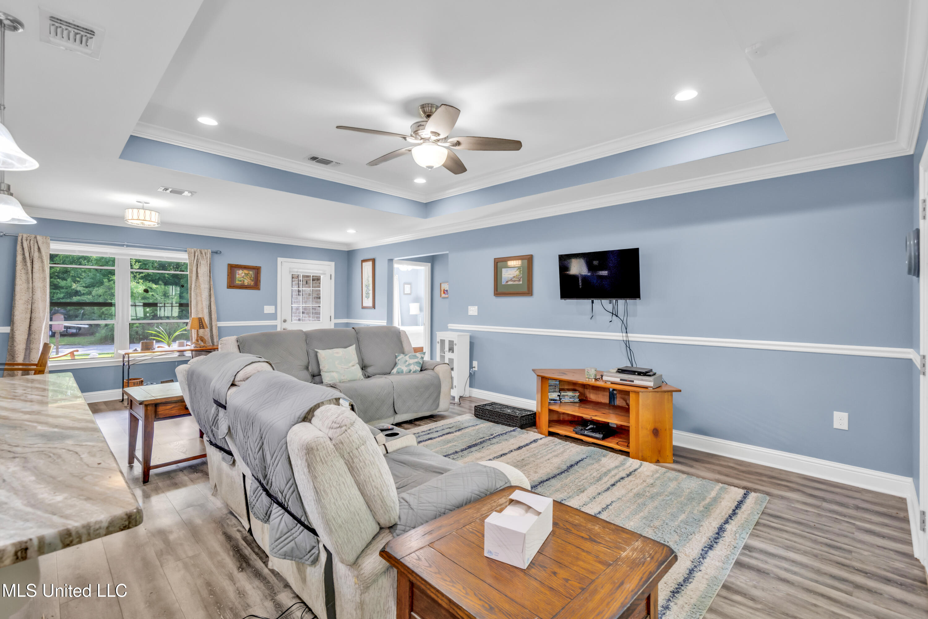 15155 Sunset Drive Property Photo 8