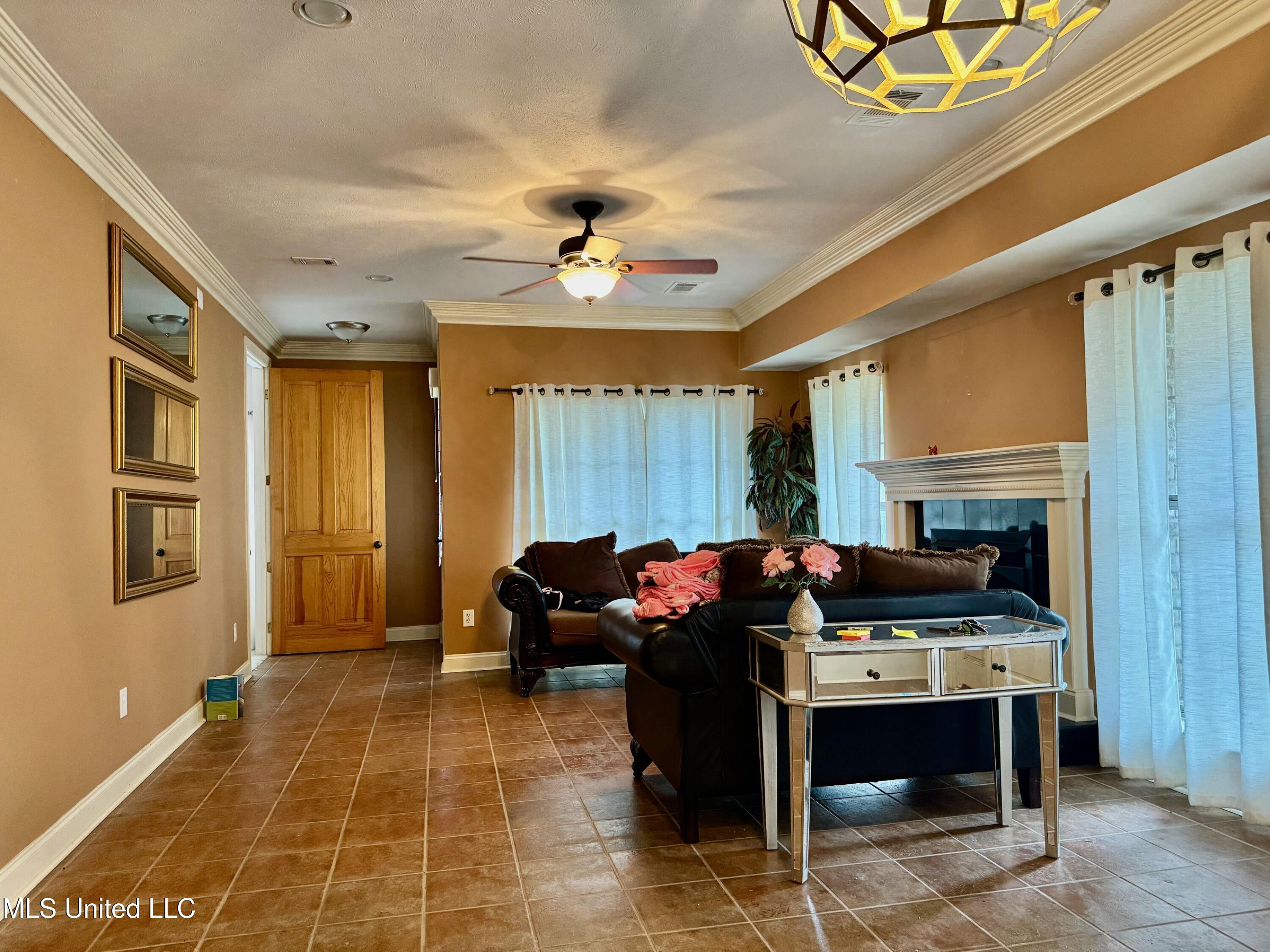 4550 Ridgewood Road Property Photo 4