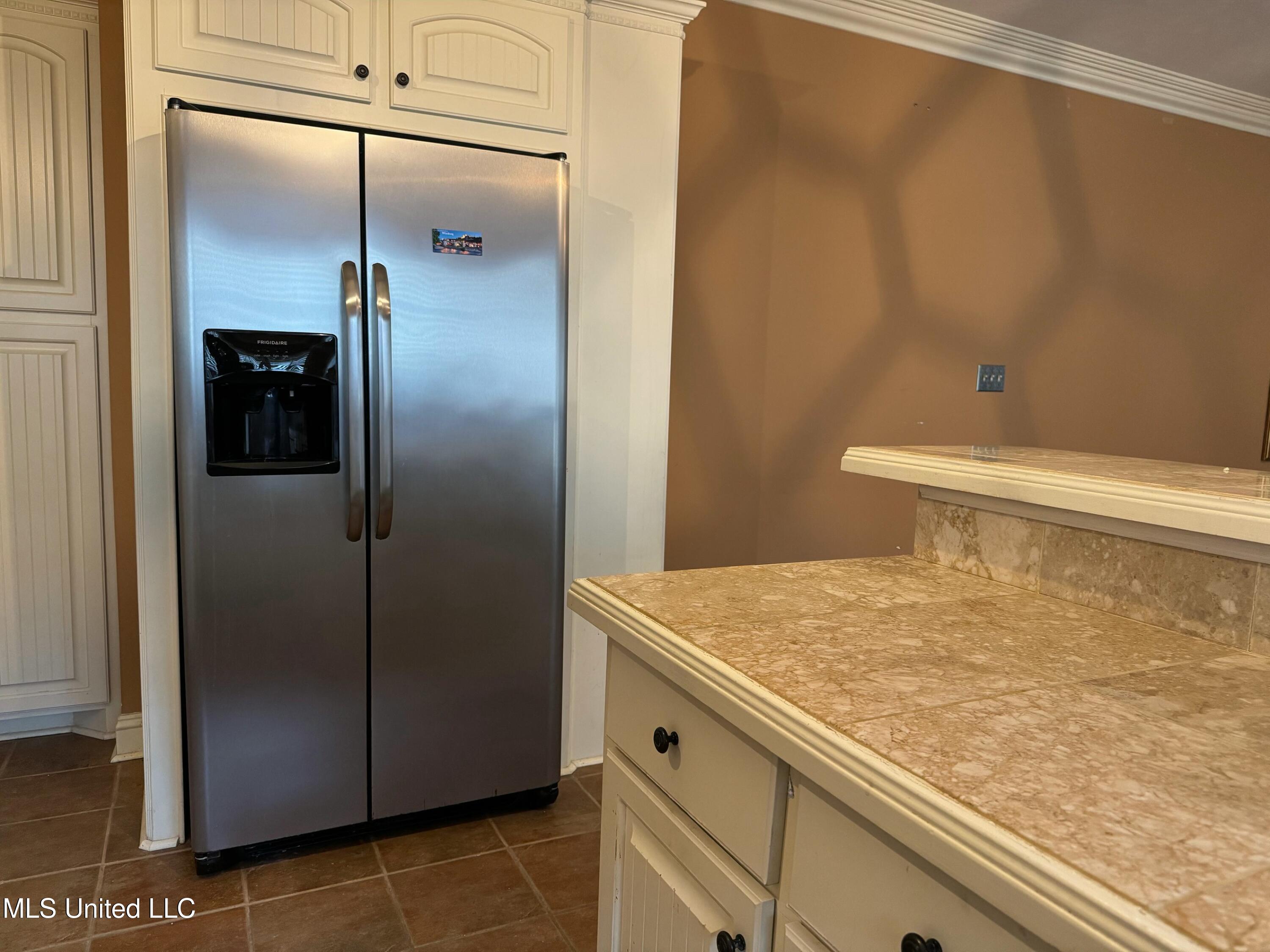 4550 Ridgewood Road Property Photo 5