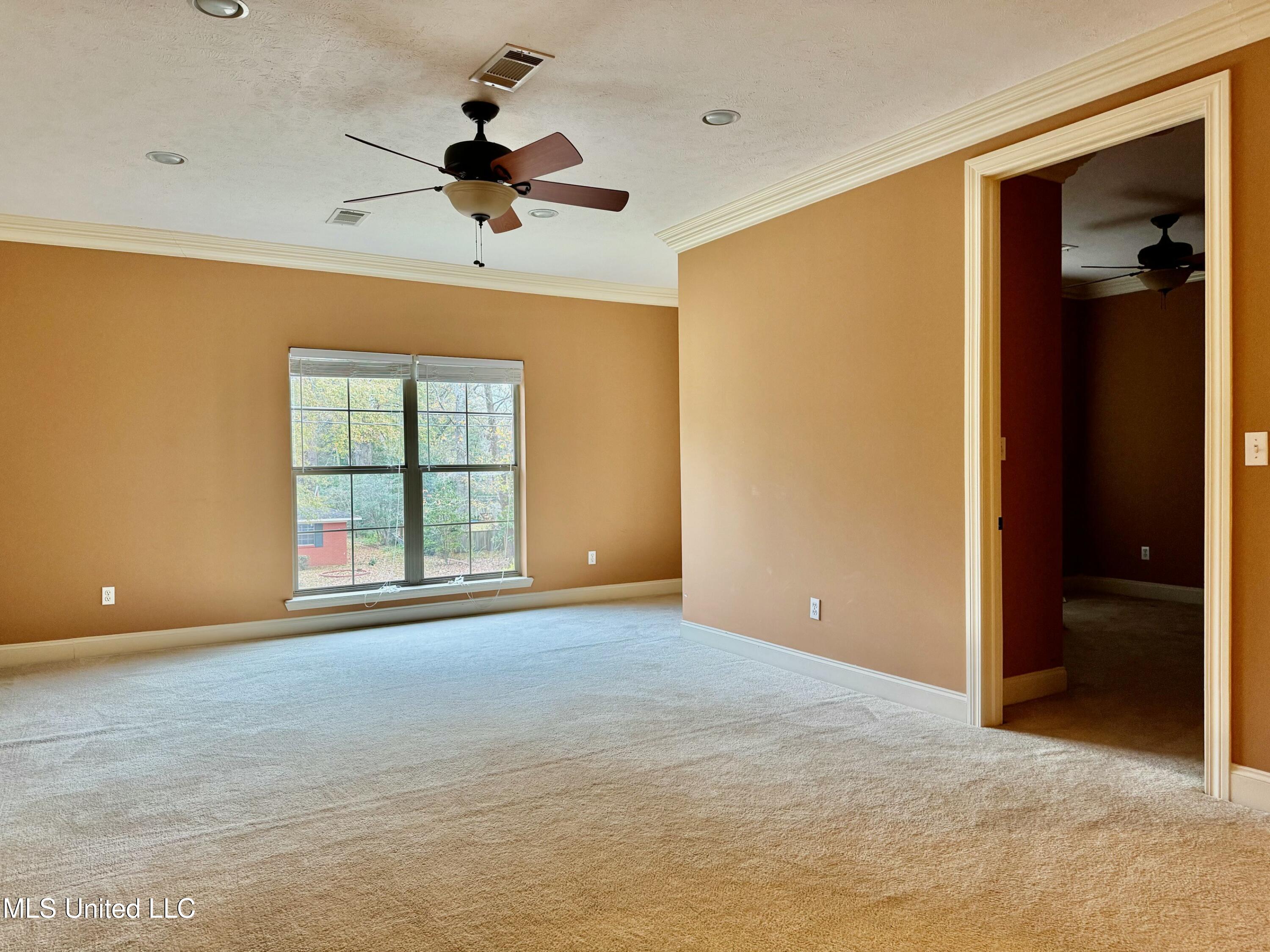 4550 Ridgewood Road Property Photo 6