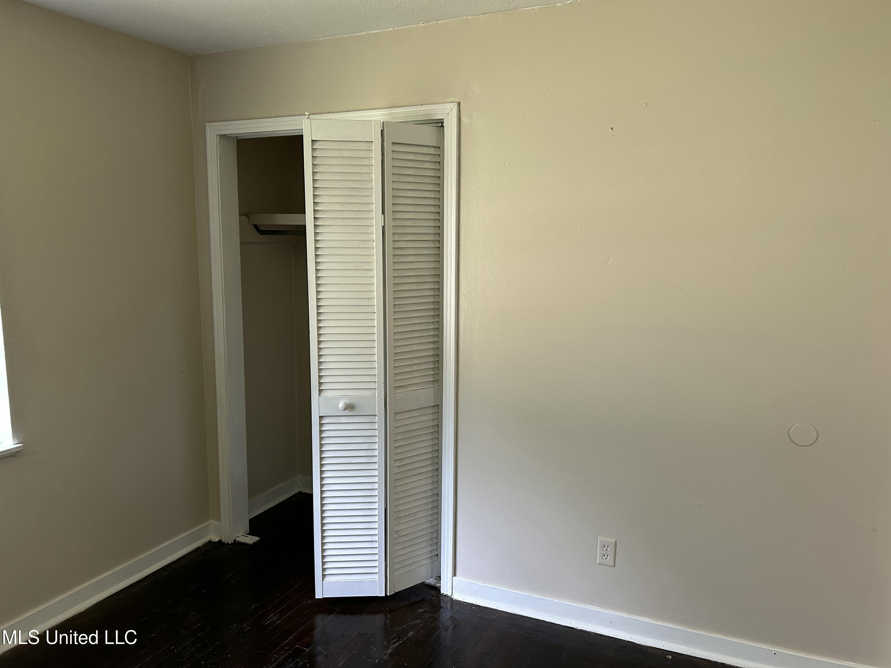 1110 Barbara Ann Drive Property Photo 11