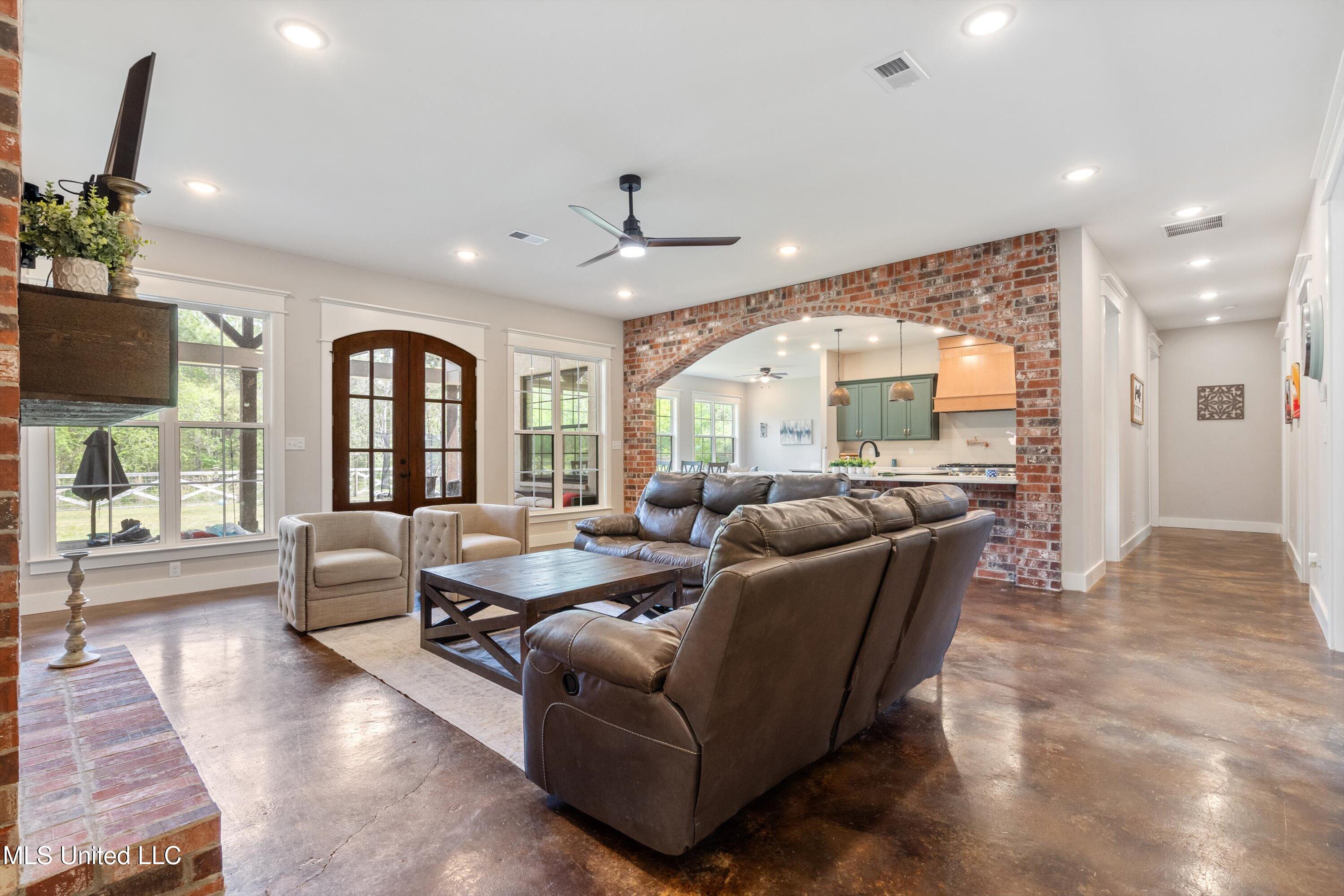 6978 Vaiden Road Property Photo 8