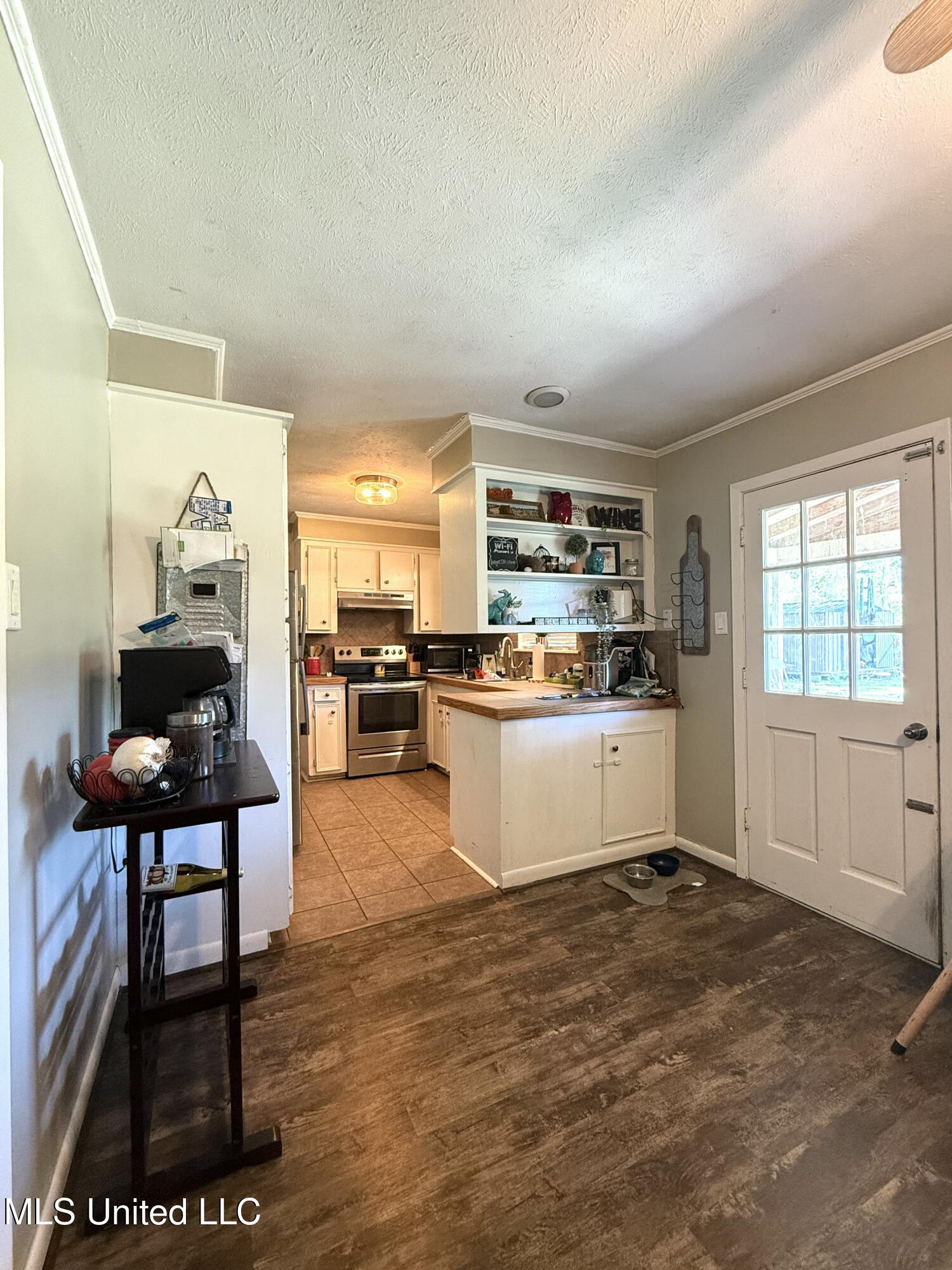 116 Miranda Drive Property Photo 8
