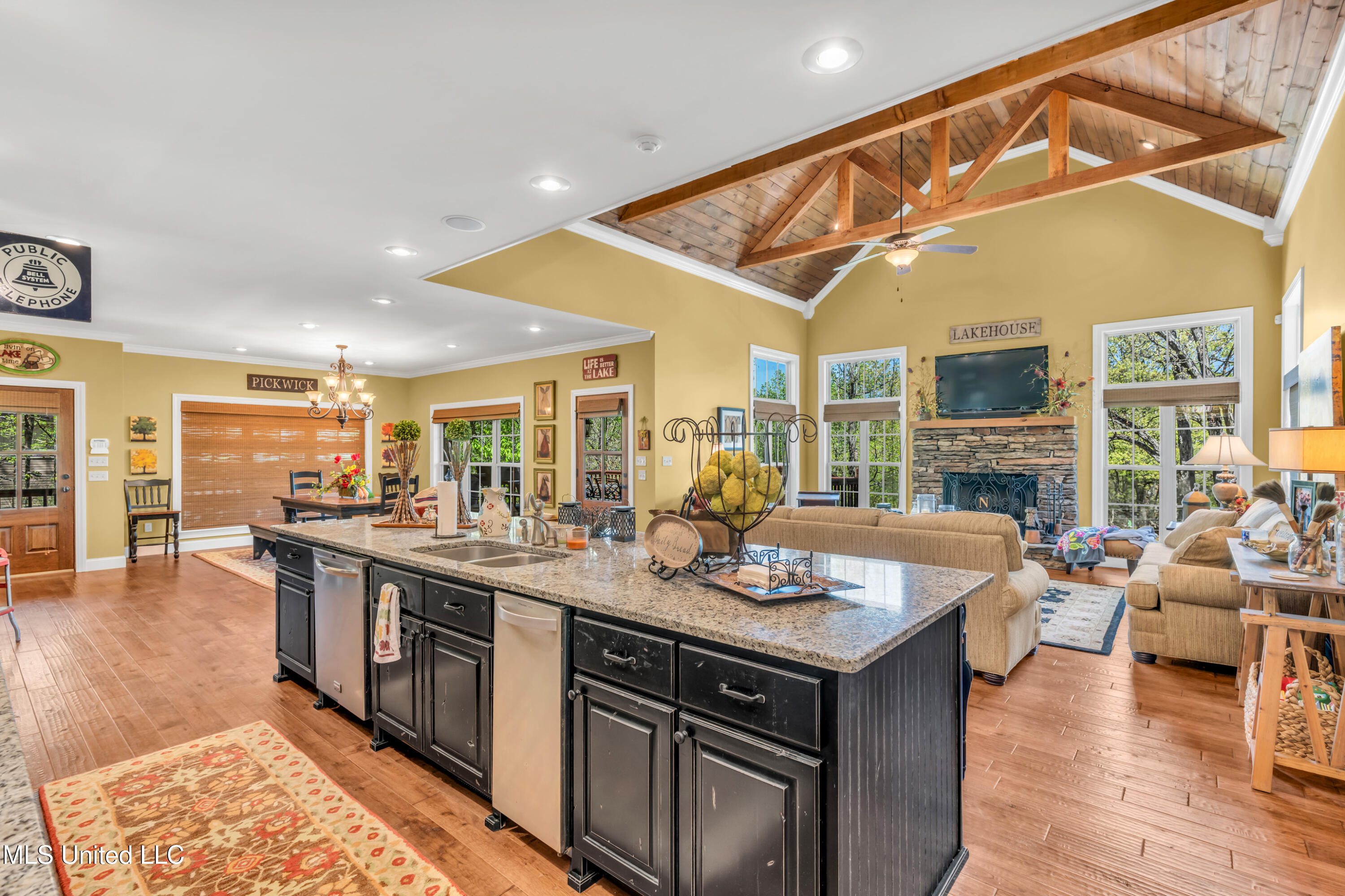 26 County Road 262 Property Photo 7