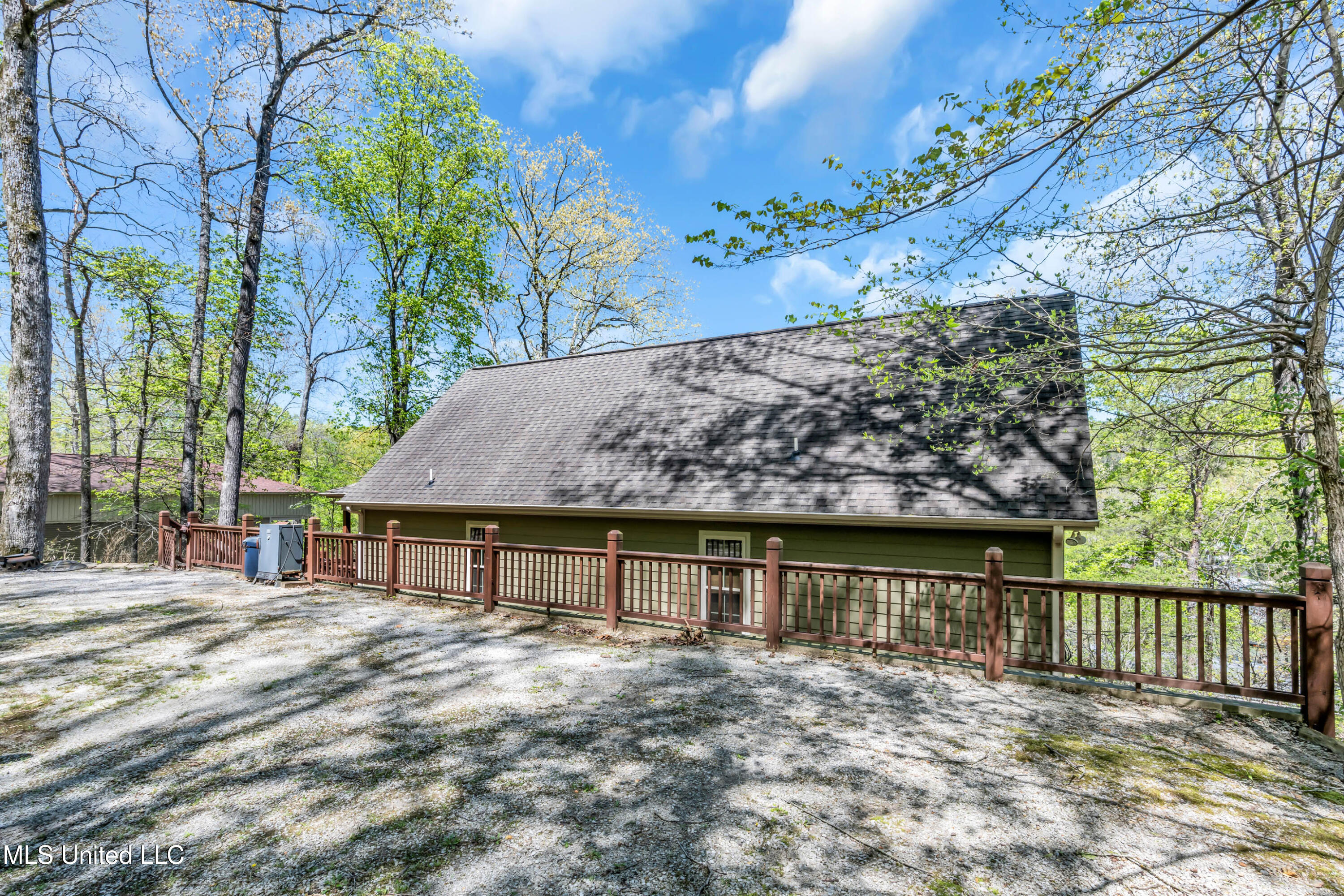 26 County Road 262 Property Photo 35