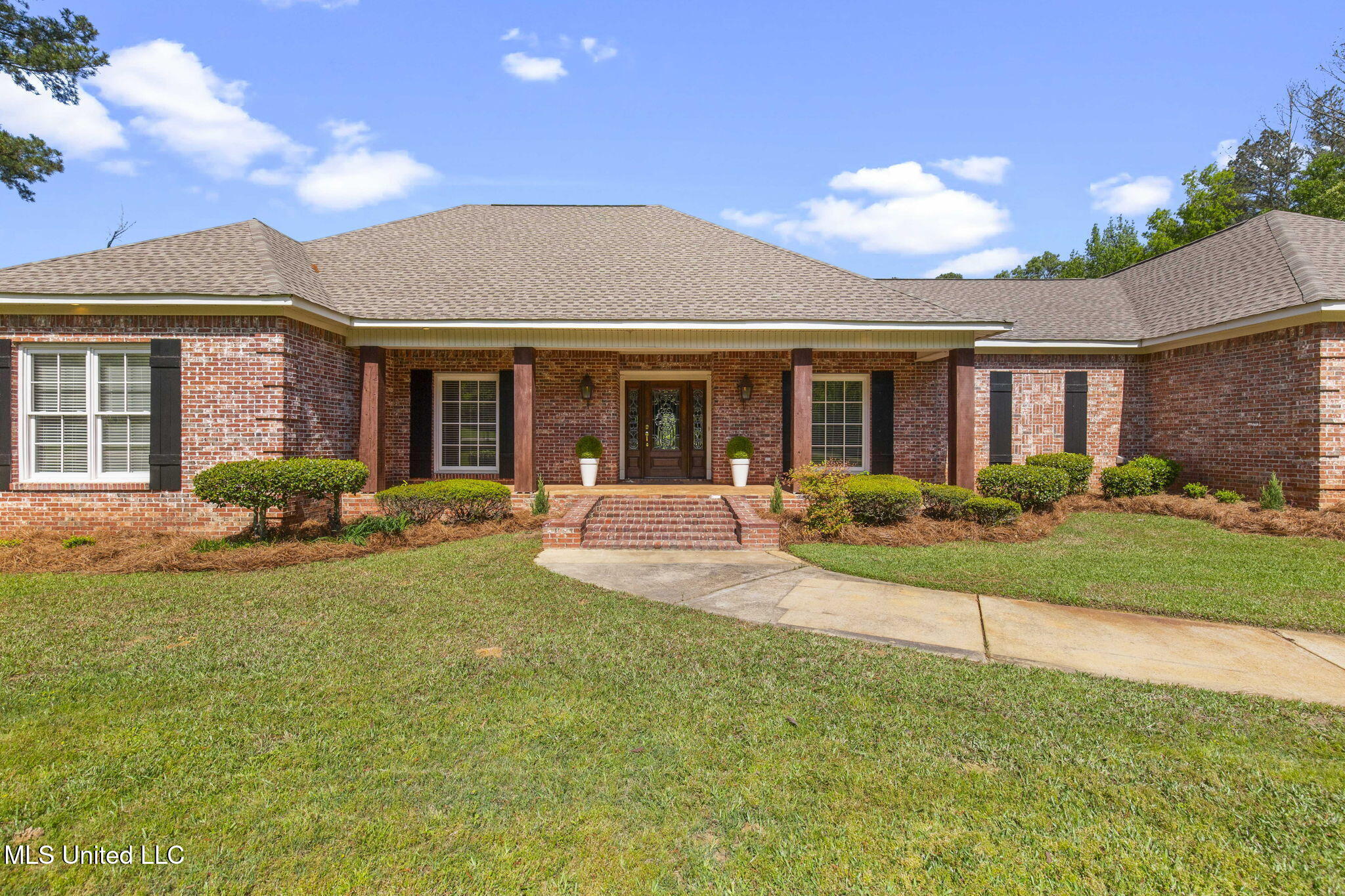 211 Lake Terrace Place Property Photo 11