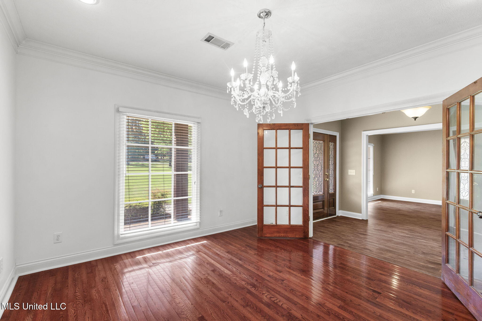 211 Lake Terrace Place Property Photo 15