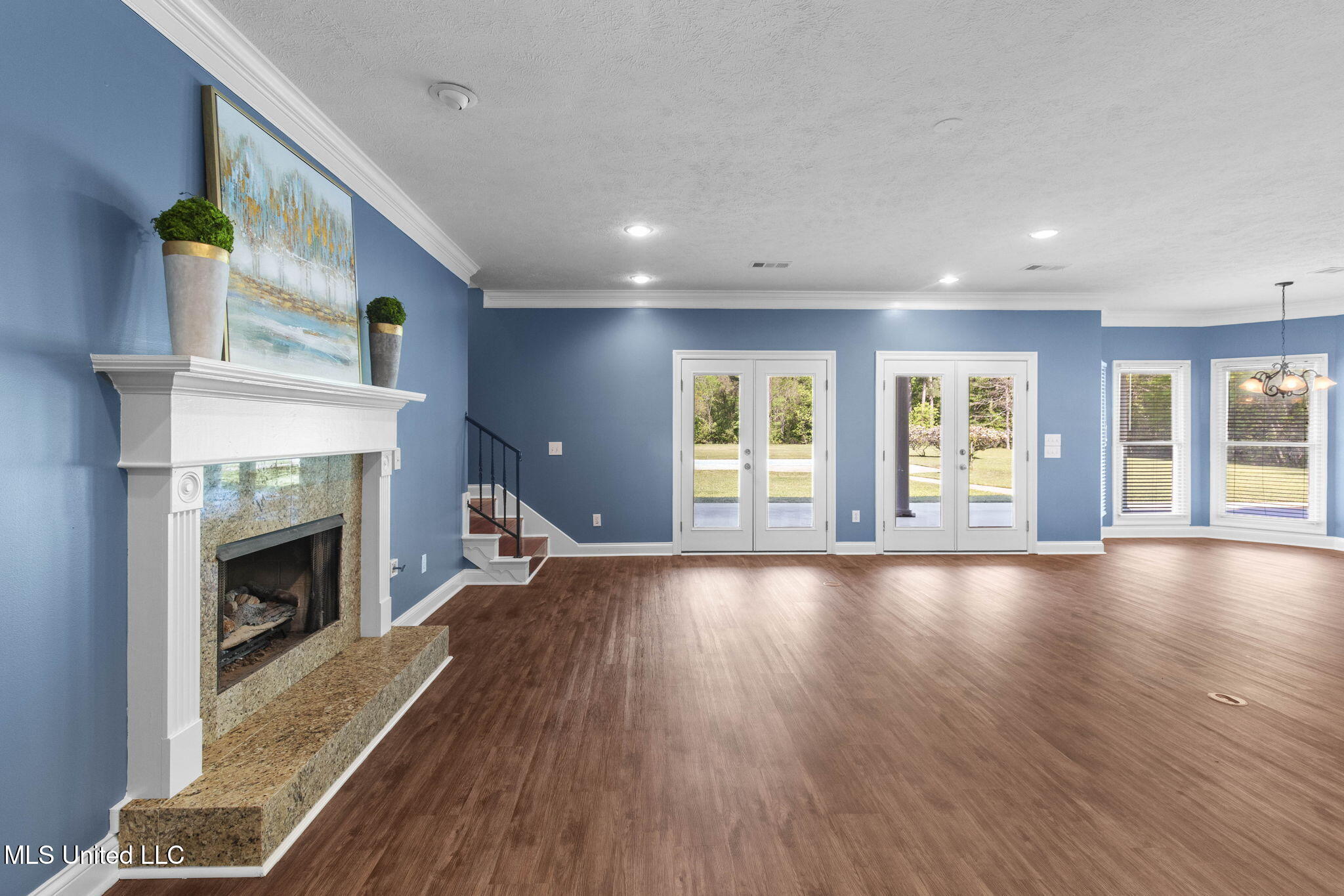 211 Lake Terrace Place Property Photo 22