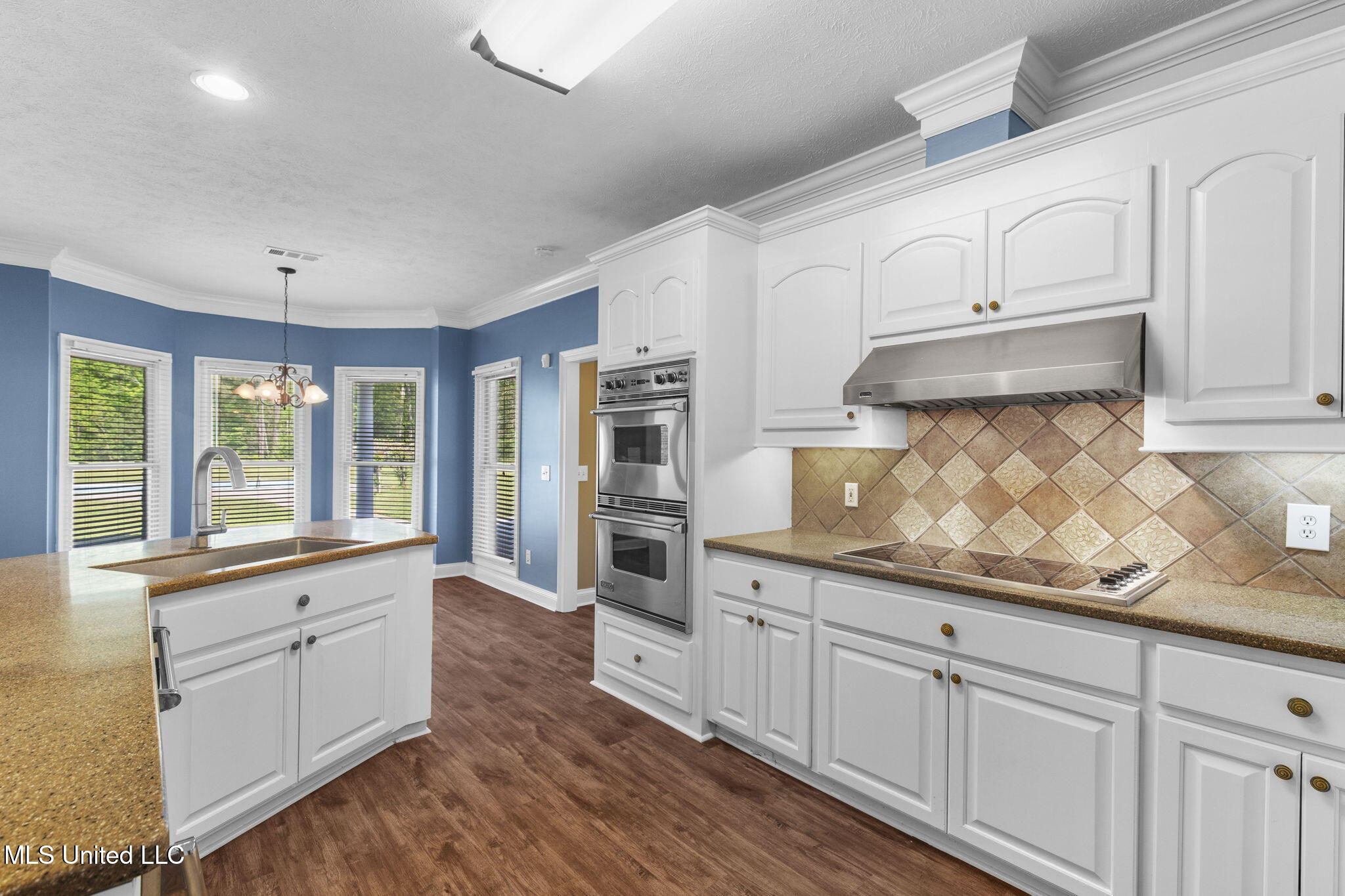 211 Lake Terrace Place Property Photo 27