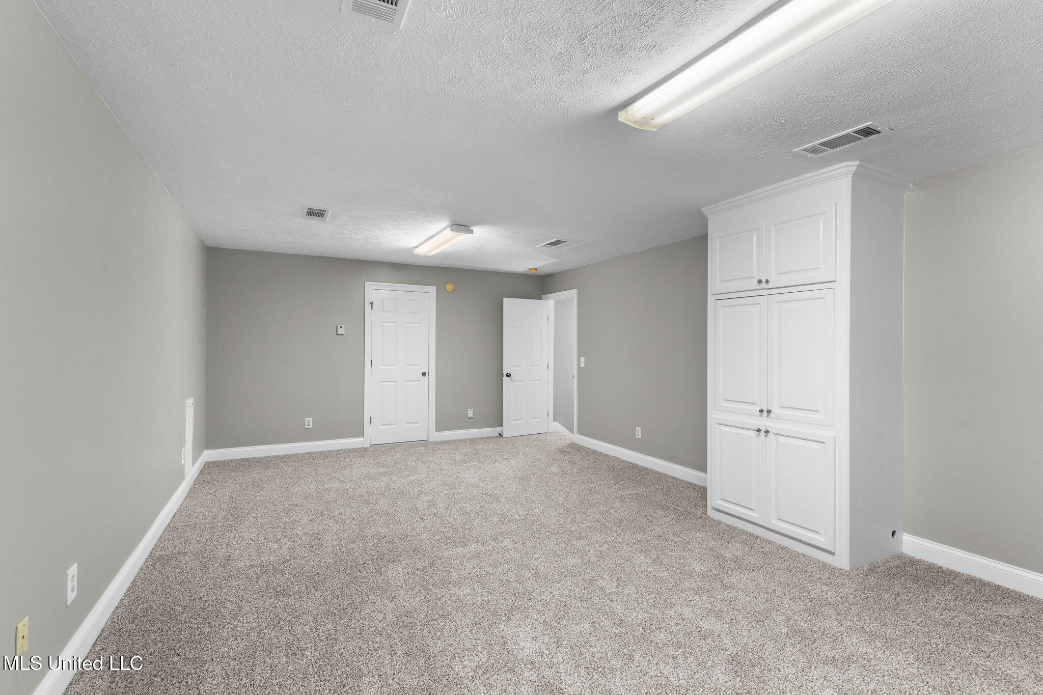 211 Lake Terrace Place Property Photo 34