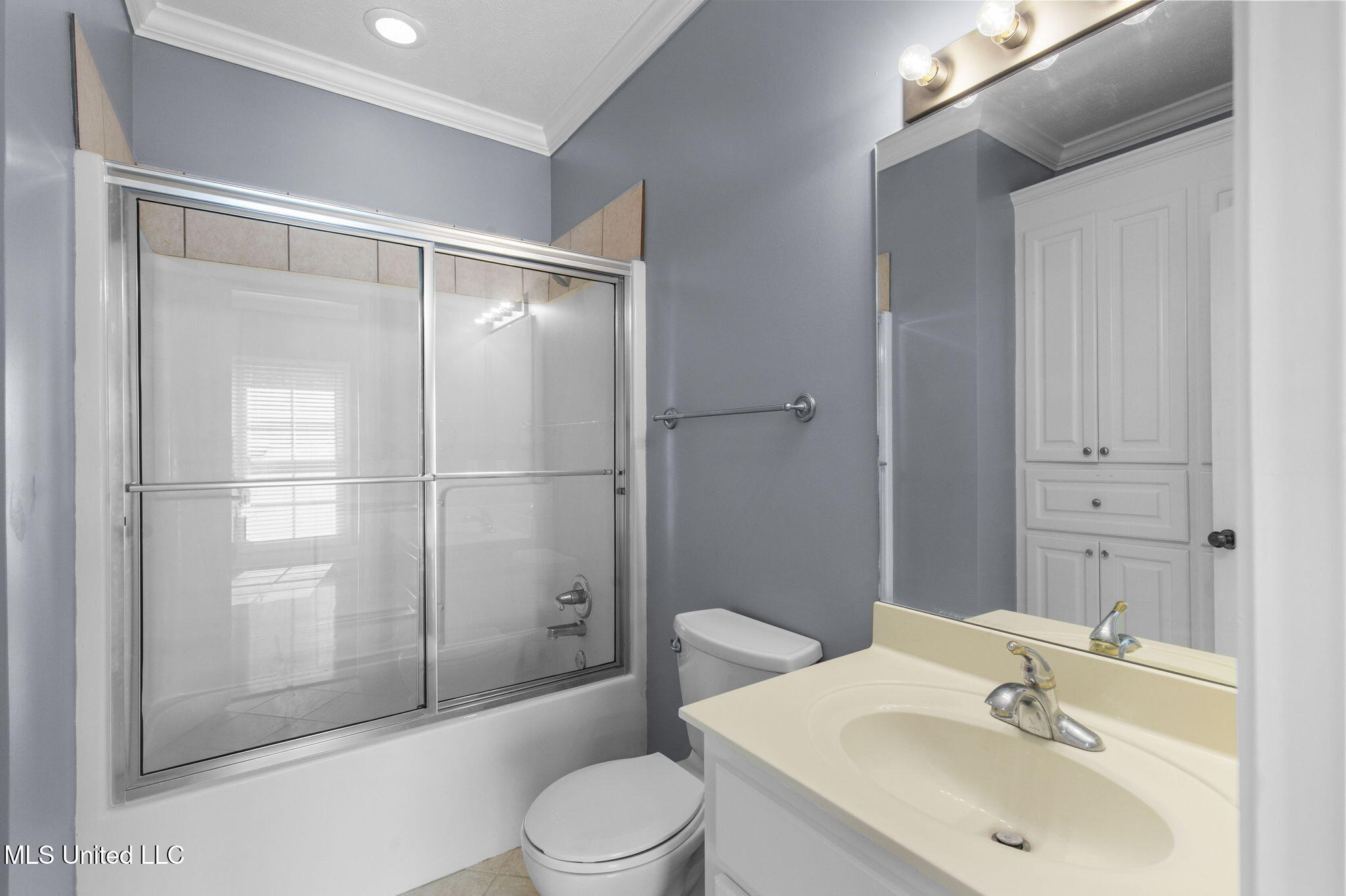 211 Lake Terrace Place Property Photo 44