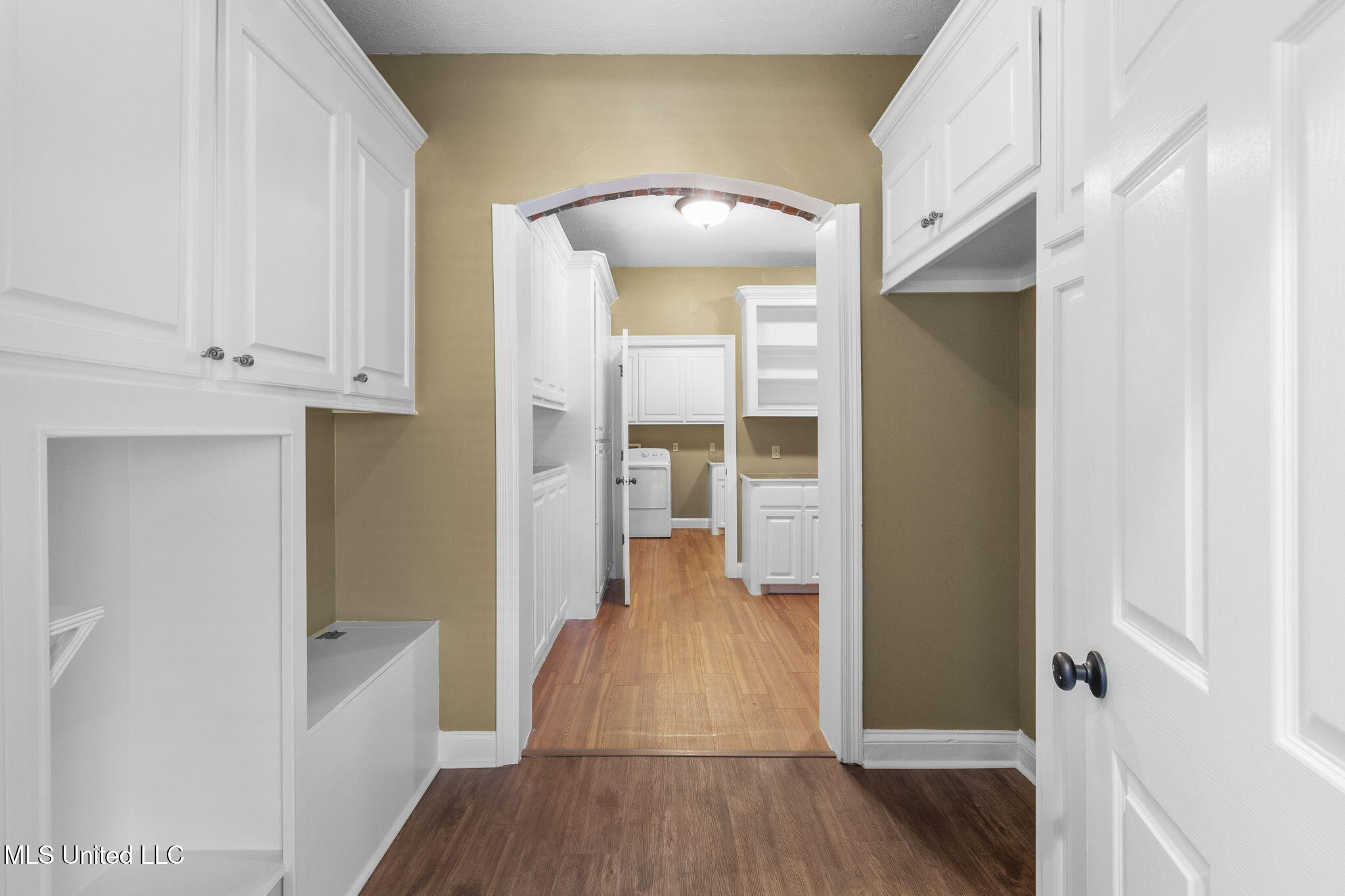 211 Lake Terrace Place Property Photo 46