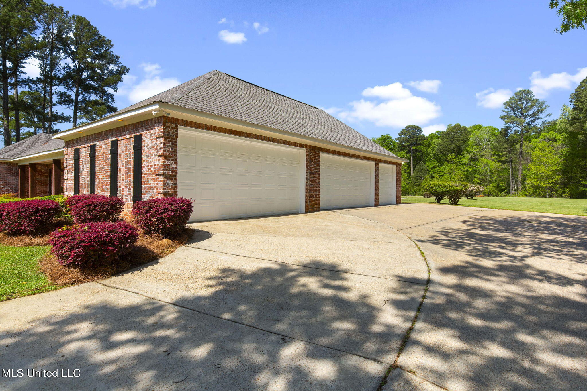 211 Lake Terrace Place Property Photo 54