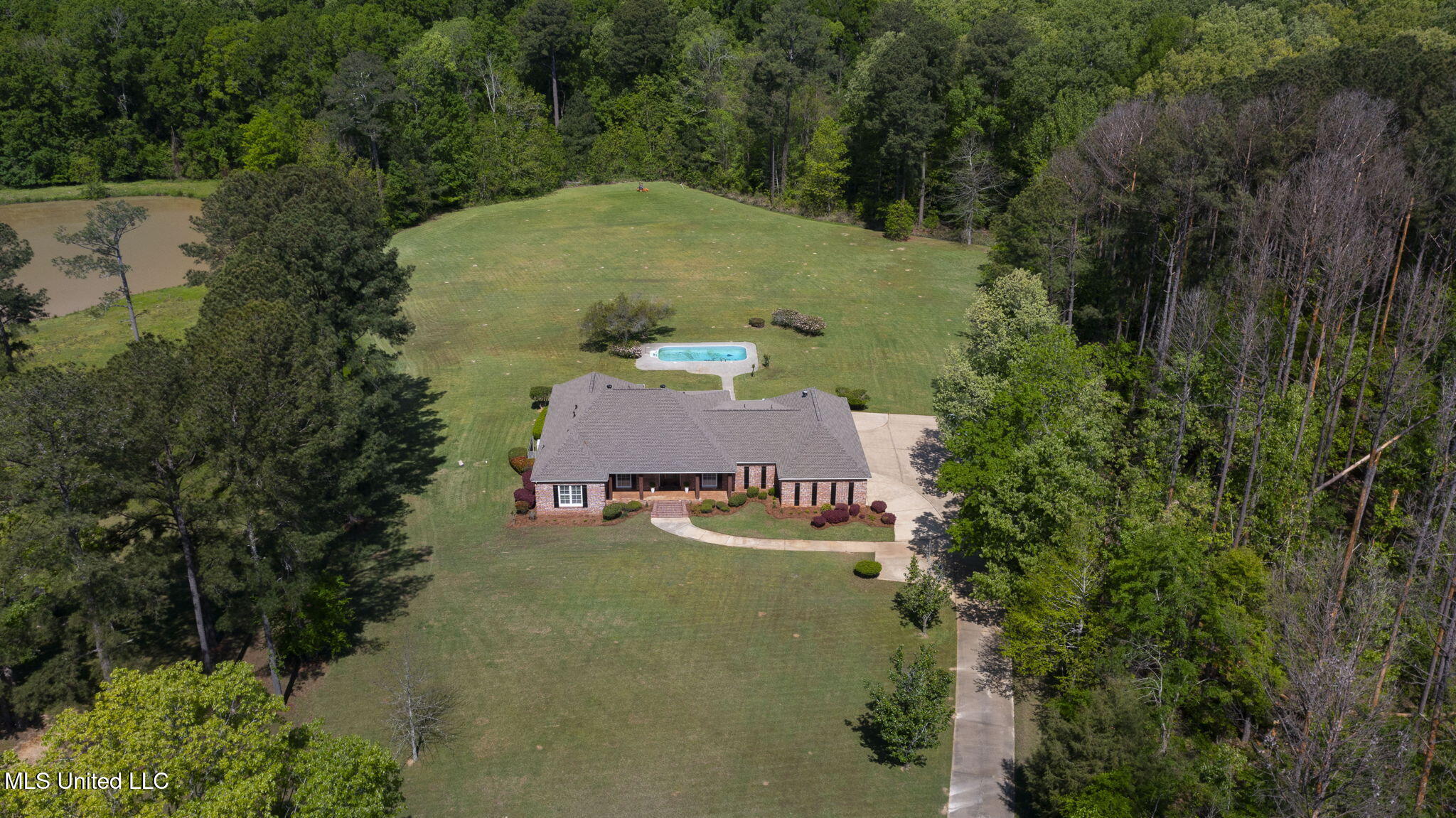 211 Lake Terrace Place Property Photo 61