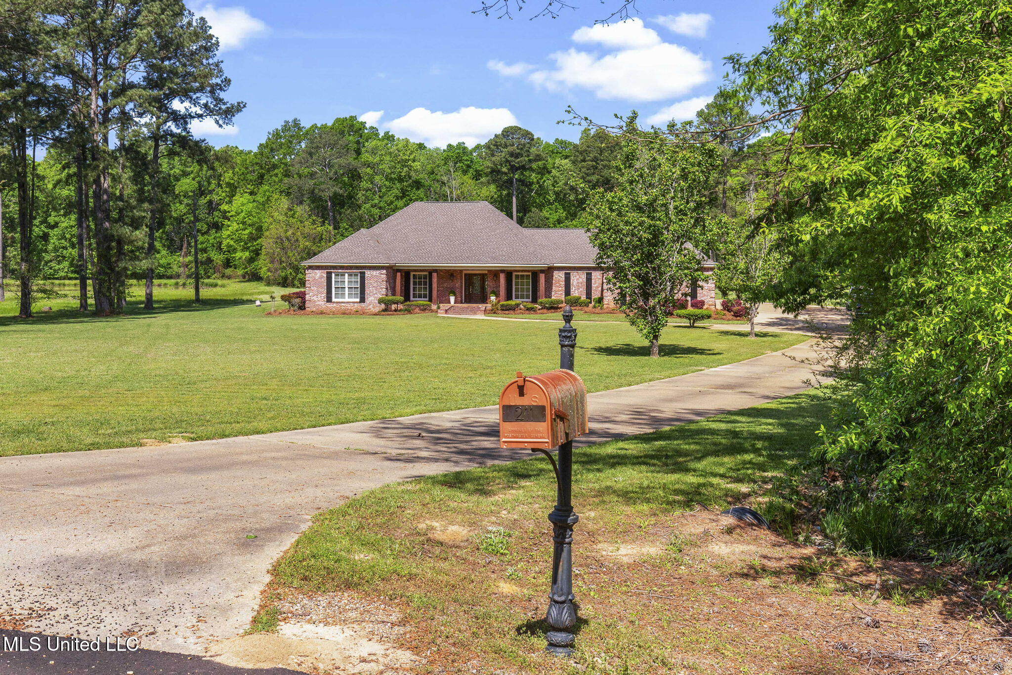 211 Lake Terrace Place Property Photo 67