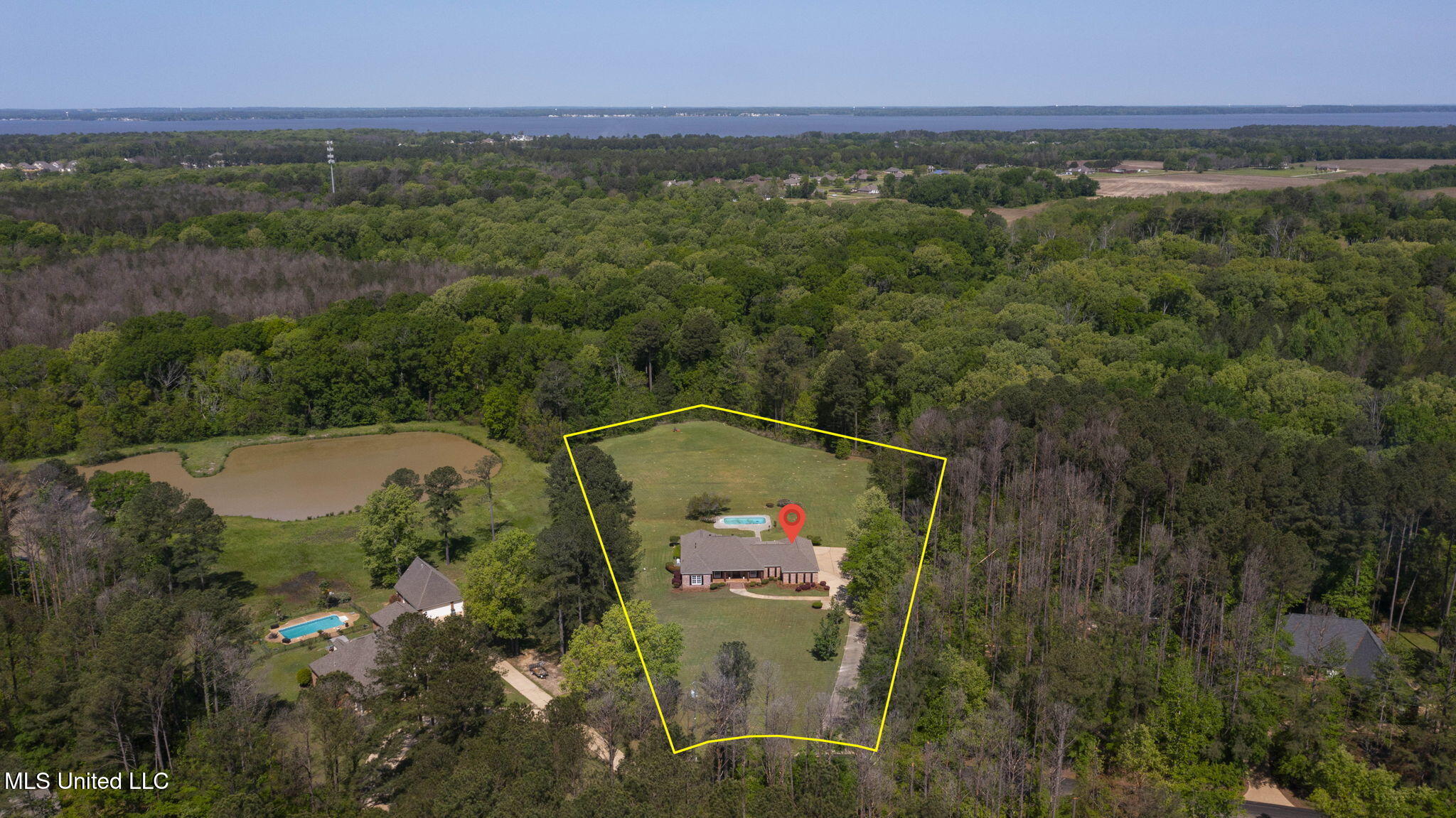 211 Lake Terrace Place Property Photo 71