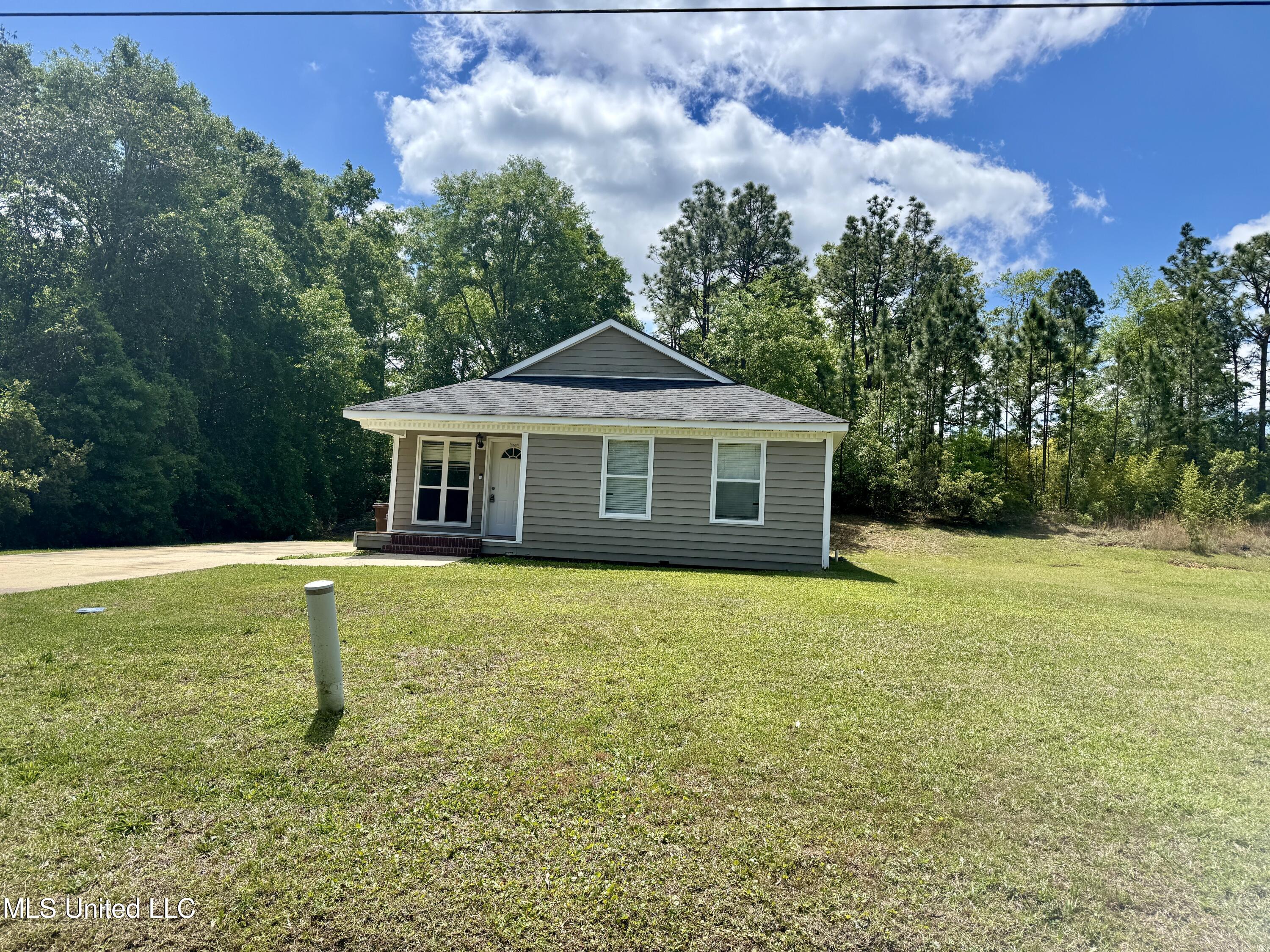19211 Crestwick Street Property Photo 16