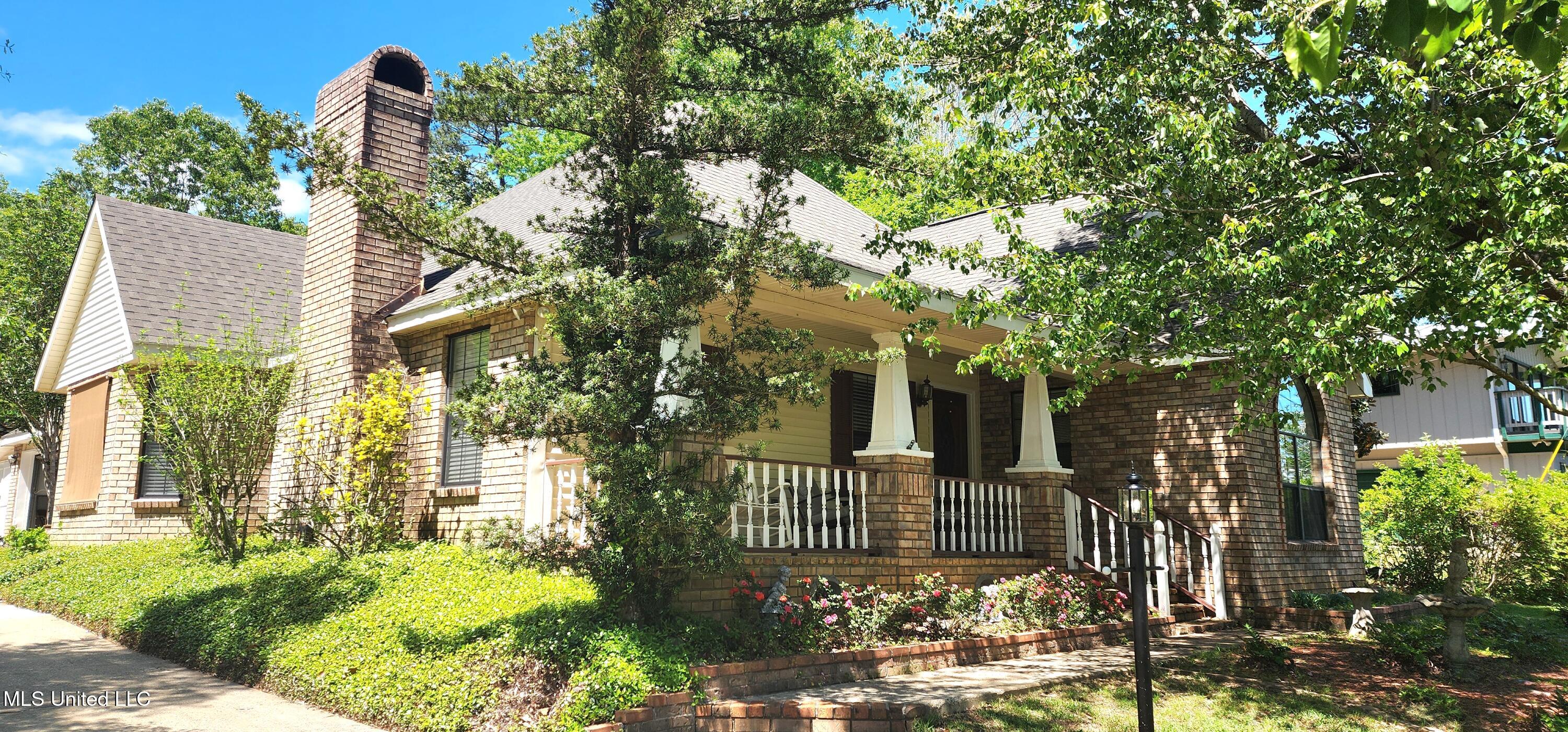 96498 W Diamondhead Drive Property Photo 1