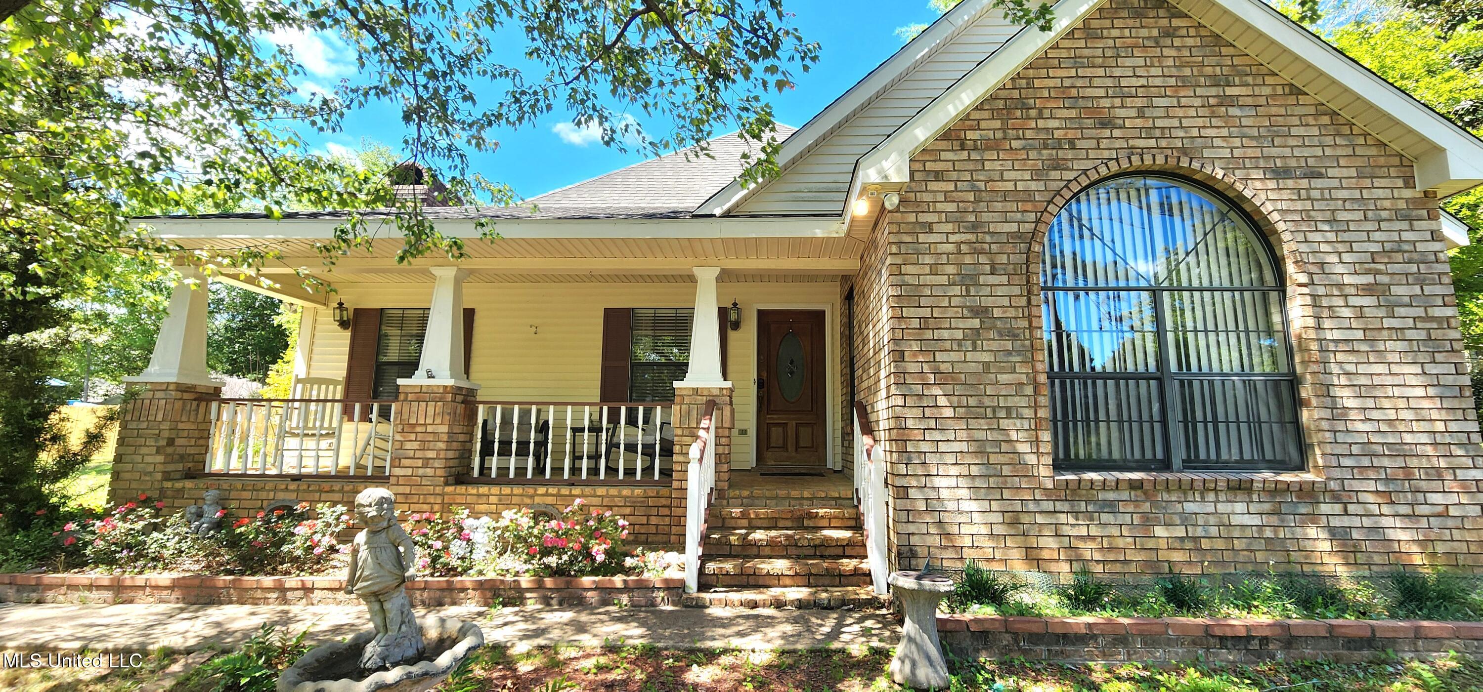 96498 W Diamondhead Drive Property Photo 2