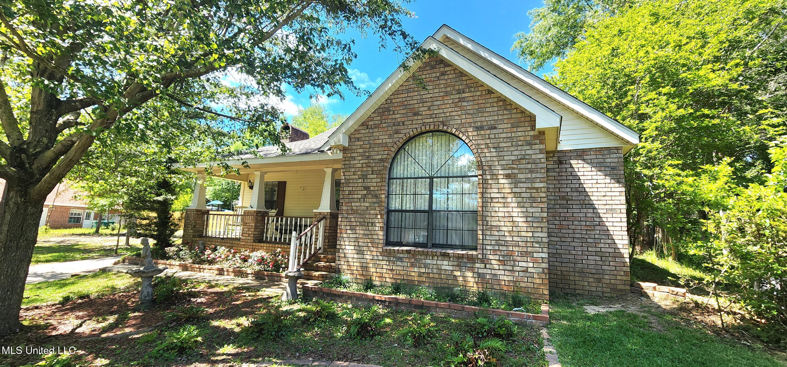 96498 W Diamondhead Drive Property Photo 3