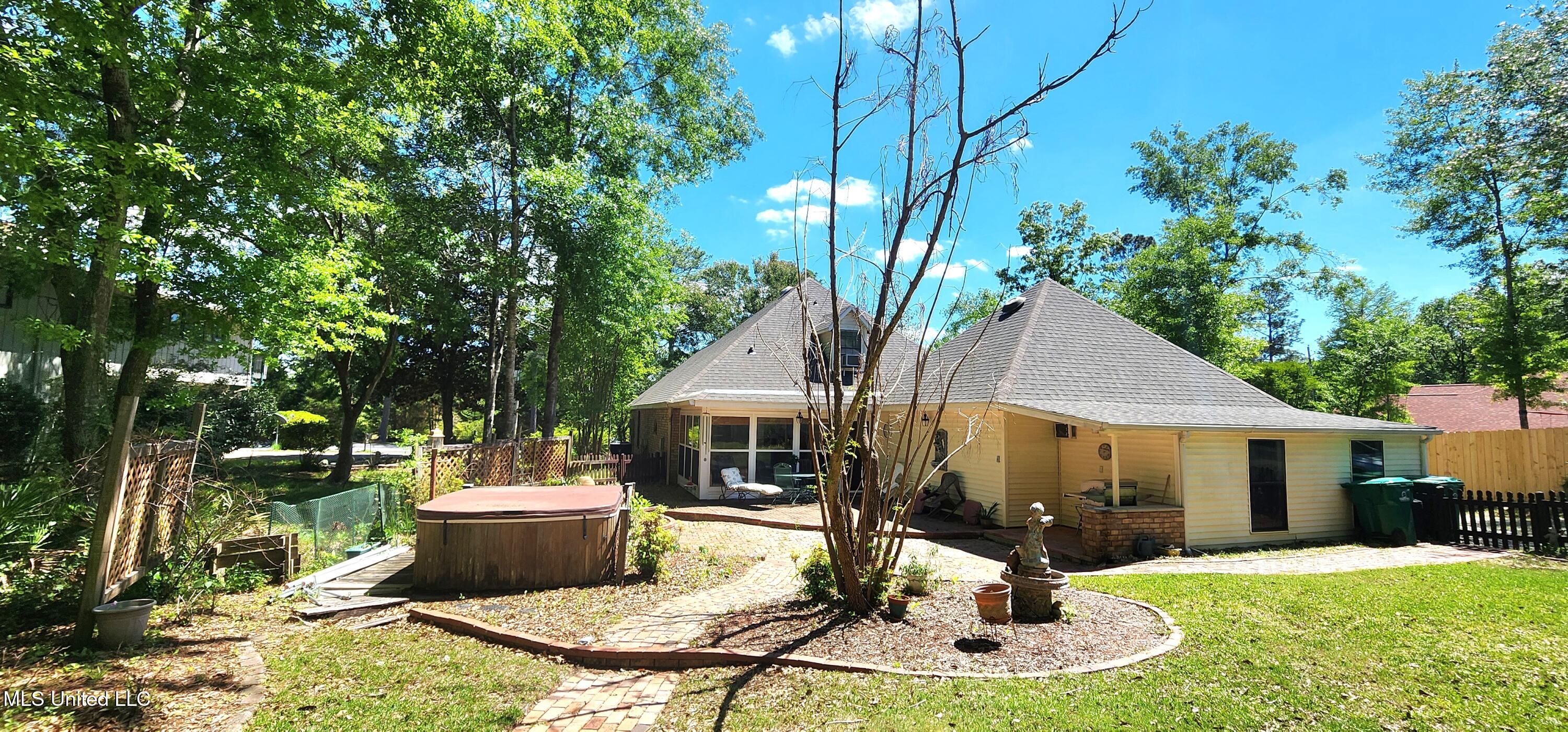 96498 W Diamondhead Drive Property Photo 9