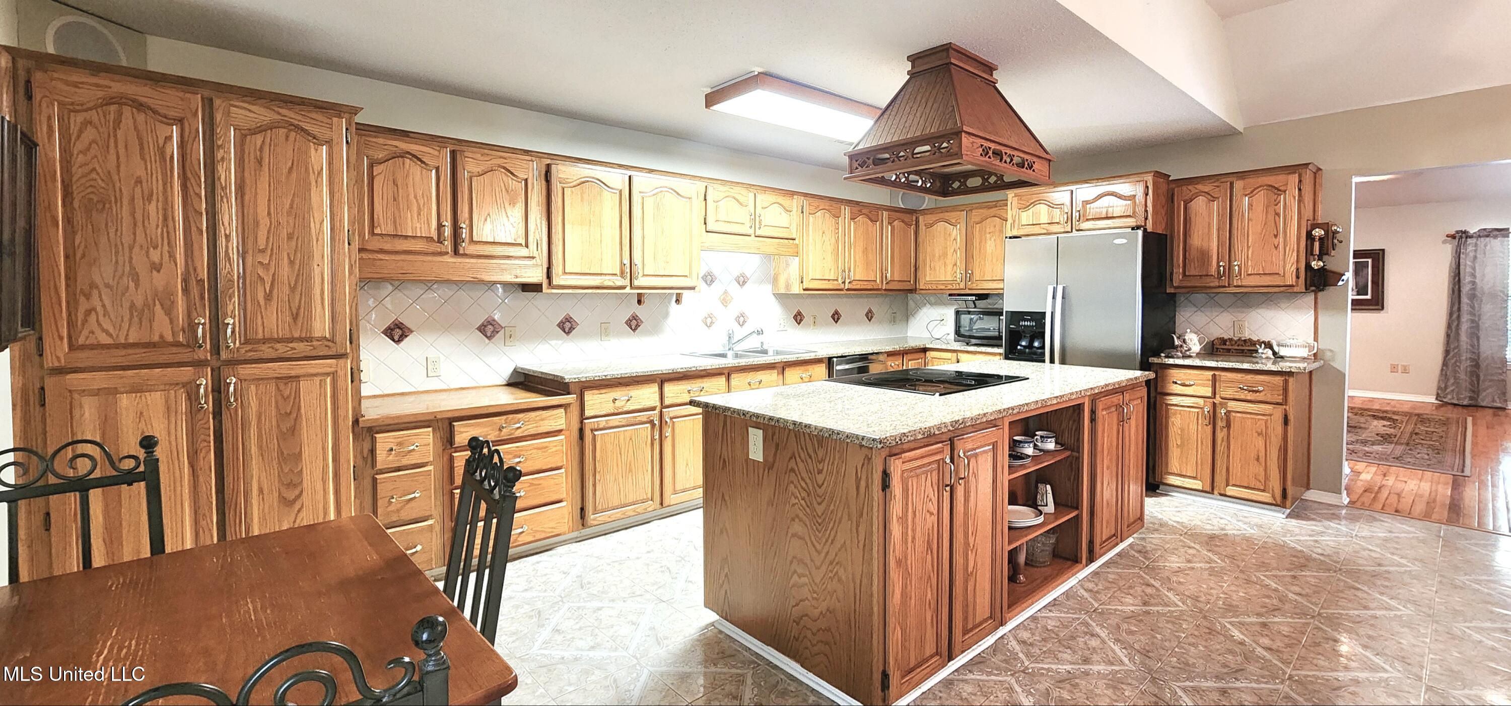 96498 W Diamondhead Drive Property Photo 18