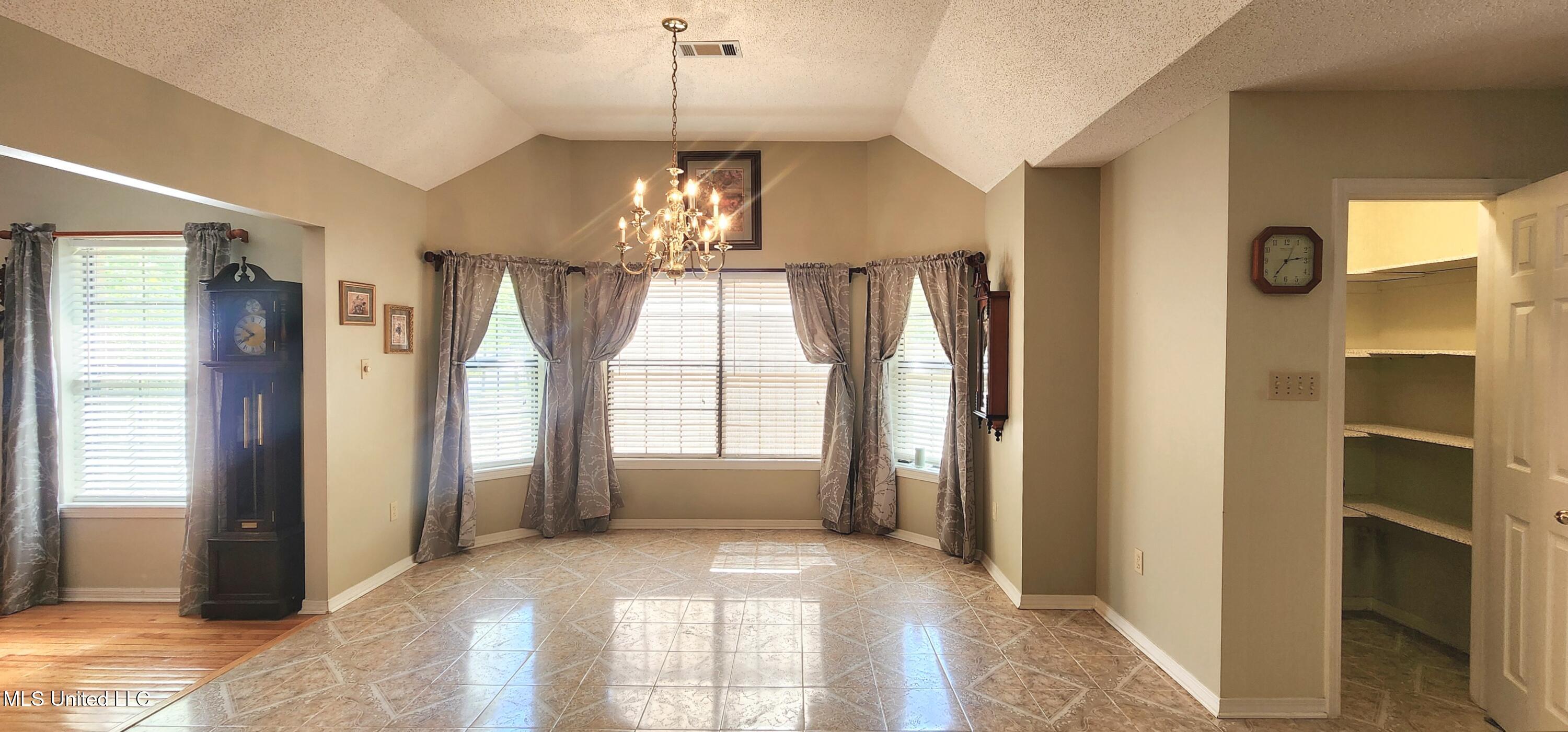 96498 W Diamondhead Drive Property Photo 19