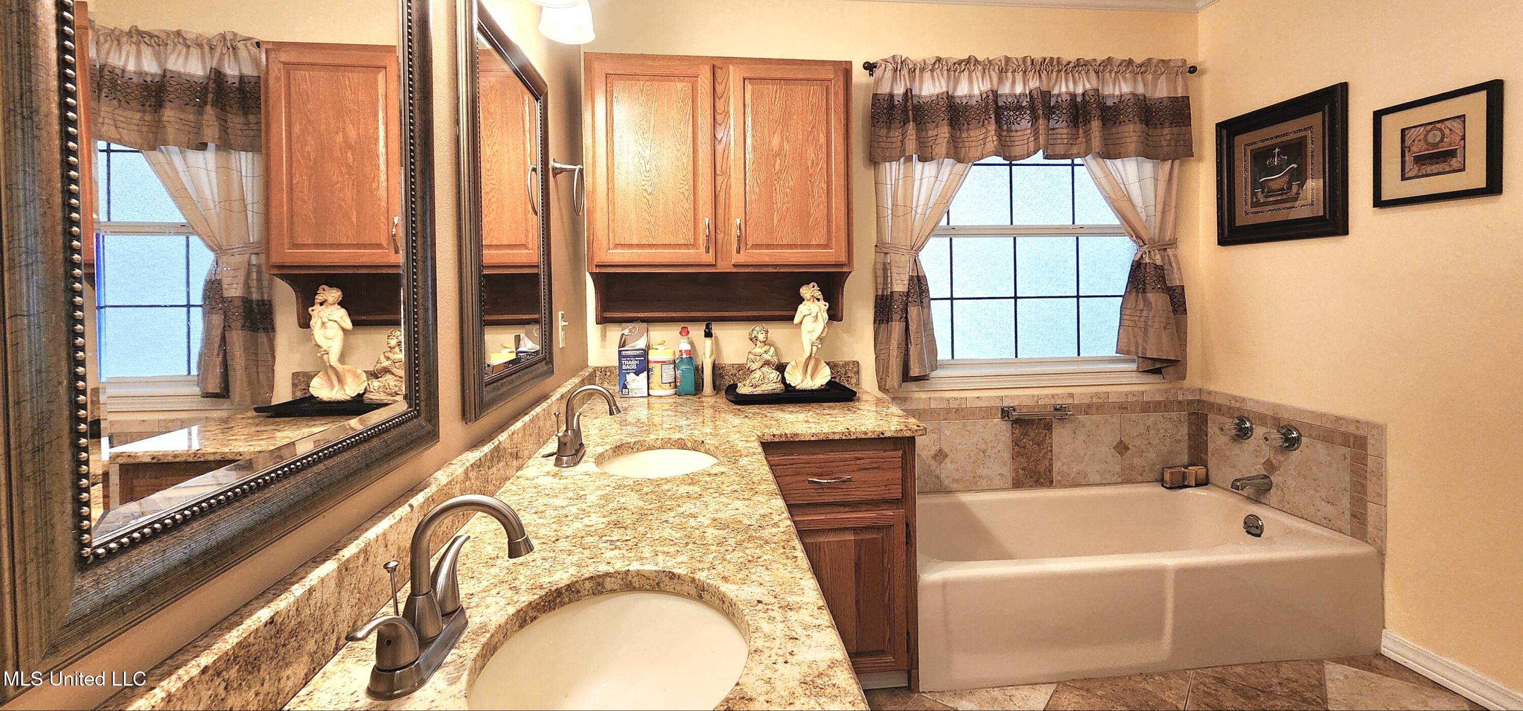 96498 W Diamondhead Drive Property Photo 29