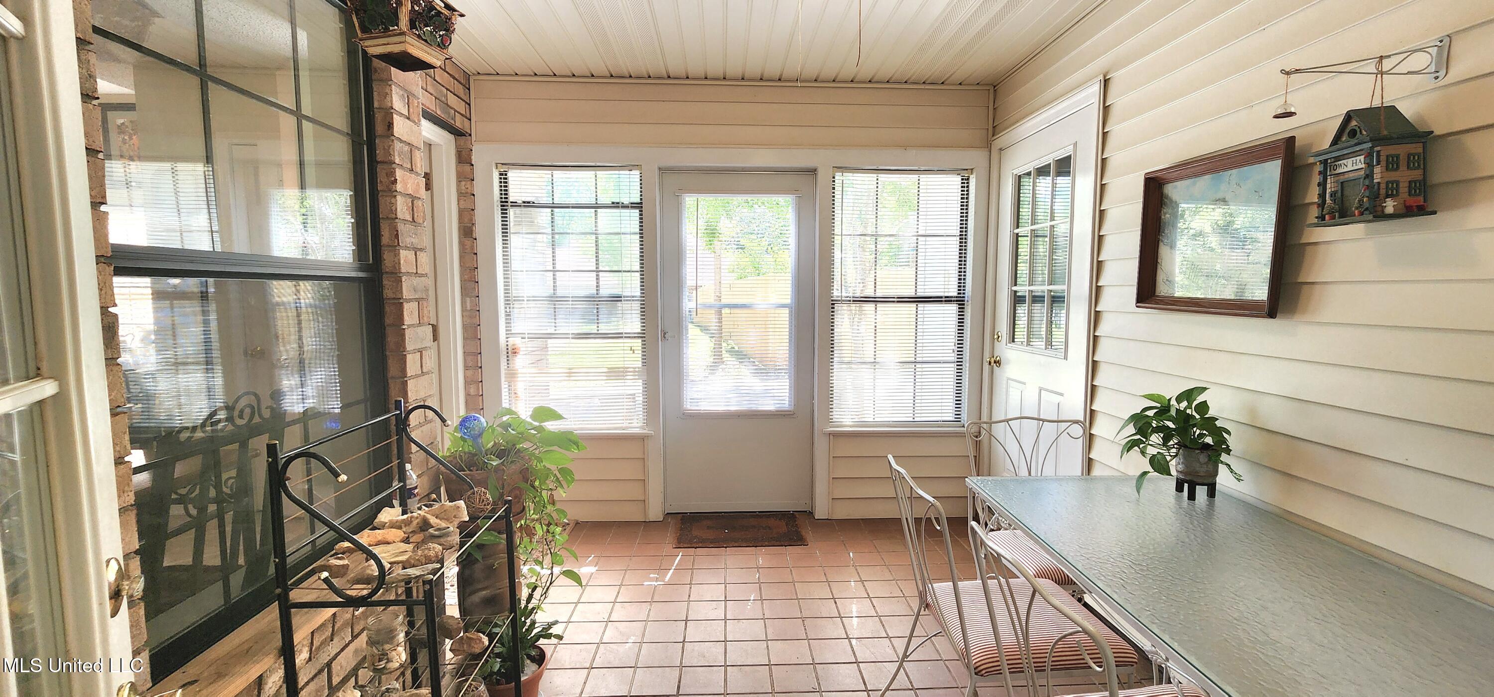 96498 W Diamondhead Drive Property Photo 38