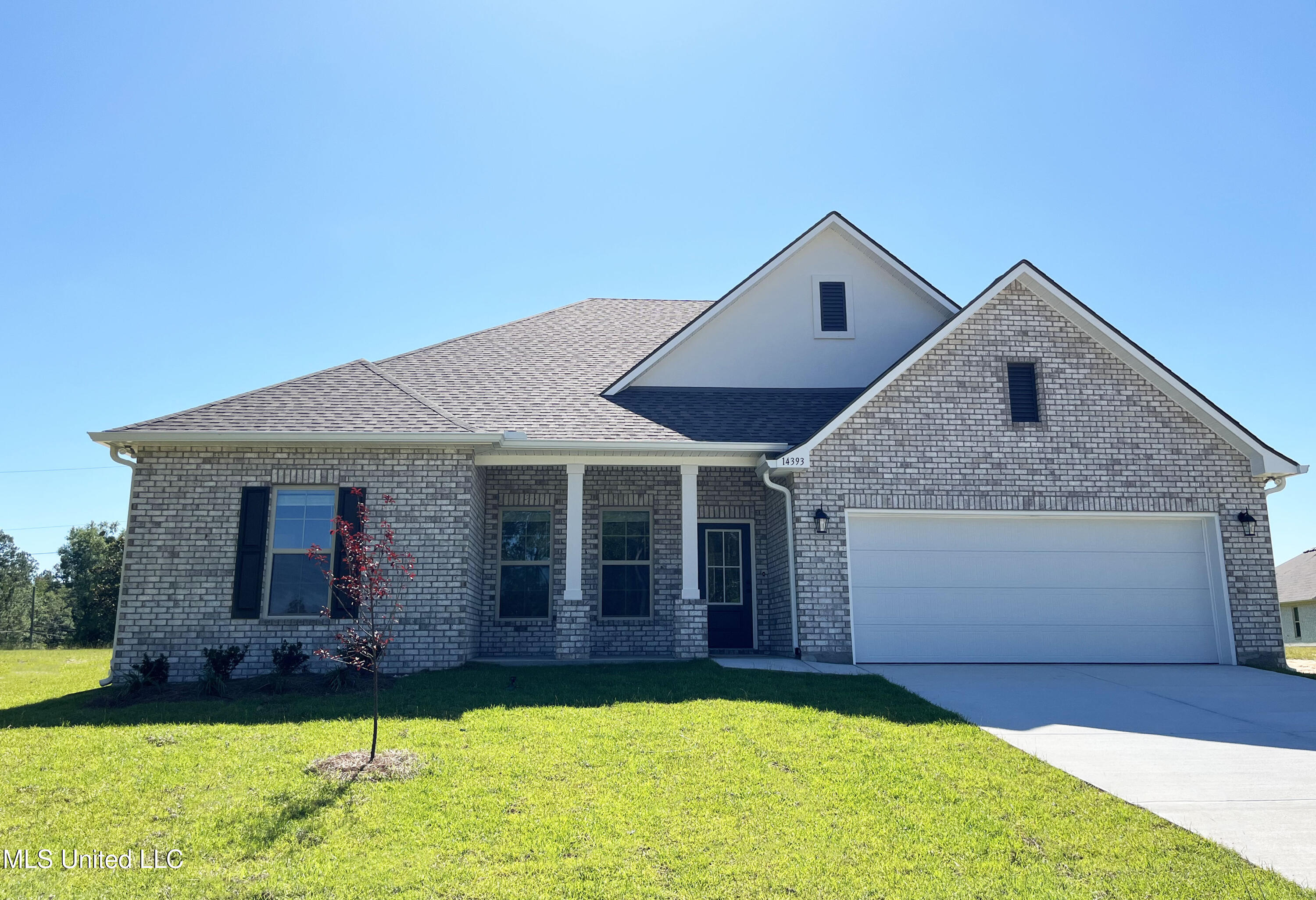 14393 Swan Ridge Circle Property Photo 1
