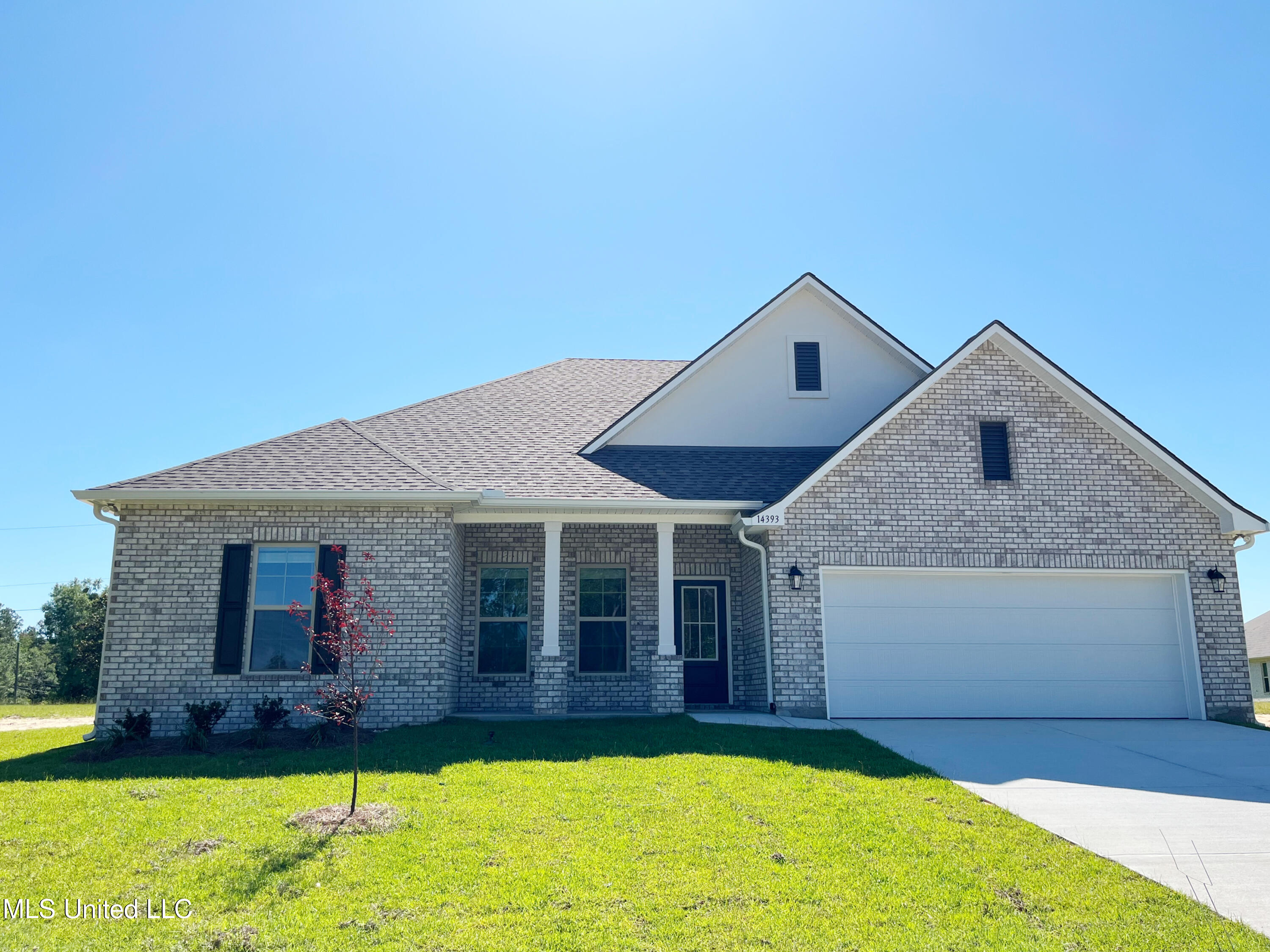 14393 Swan Ridge Circle Property Photo 2