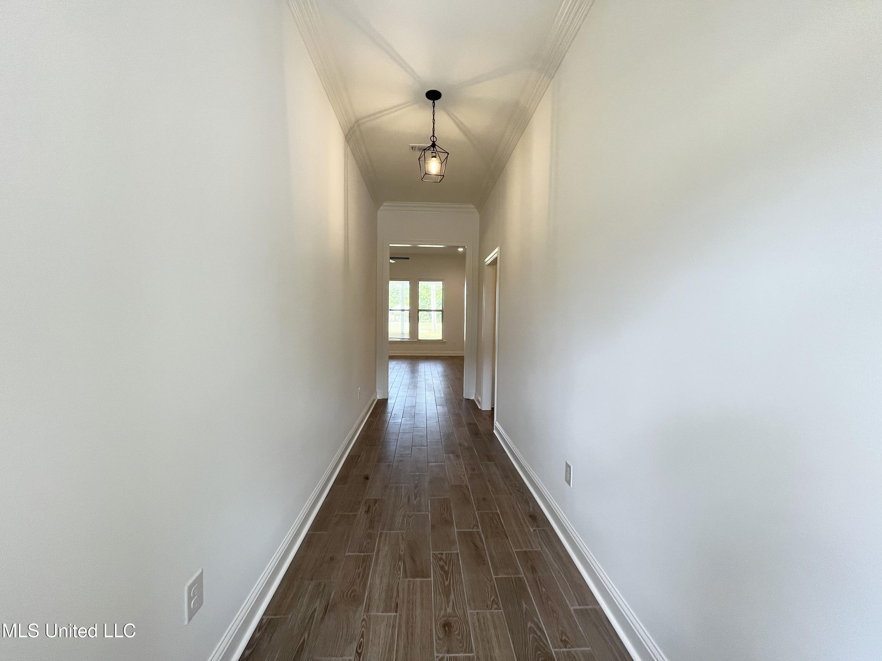 14393 Swan Ridge Circle Property Photo 3